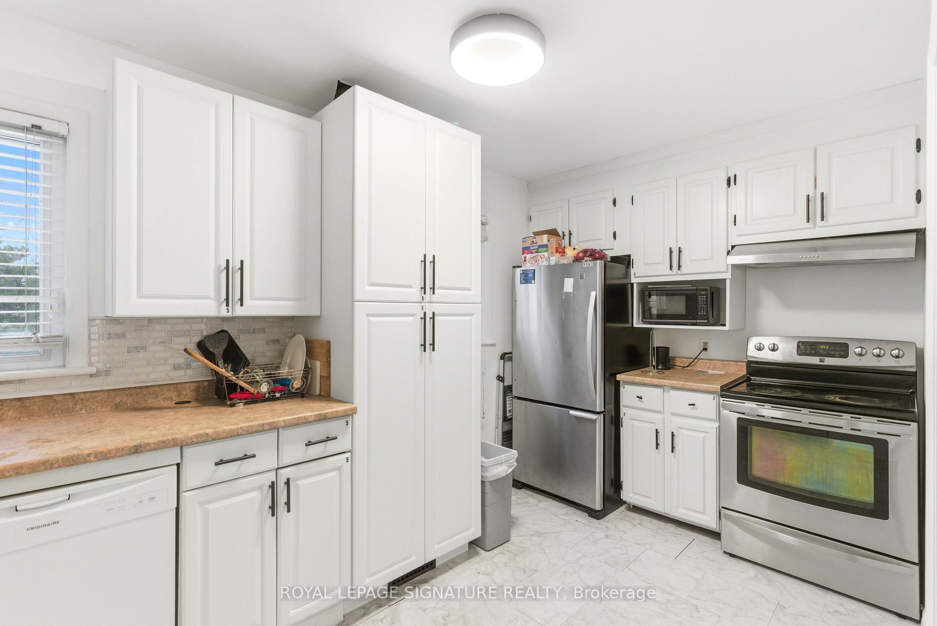 Photo 4 of 805 Morphet Avenue, Peterborough, Otonabee Ward 1 — HOMEH