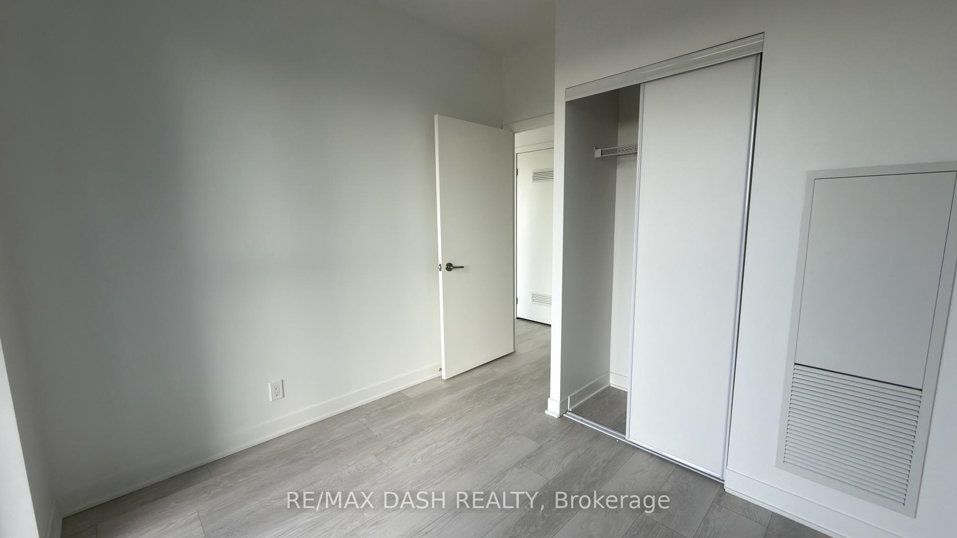 Photo 13 of Unit 1420, 6 Flavelle Trail, Vaughan, Steeles West Industrial — HOMEH