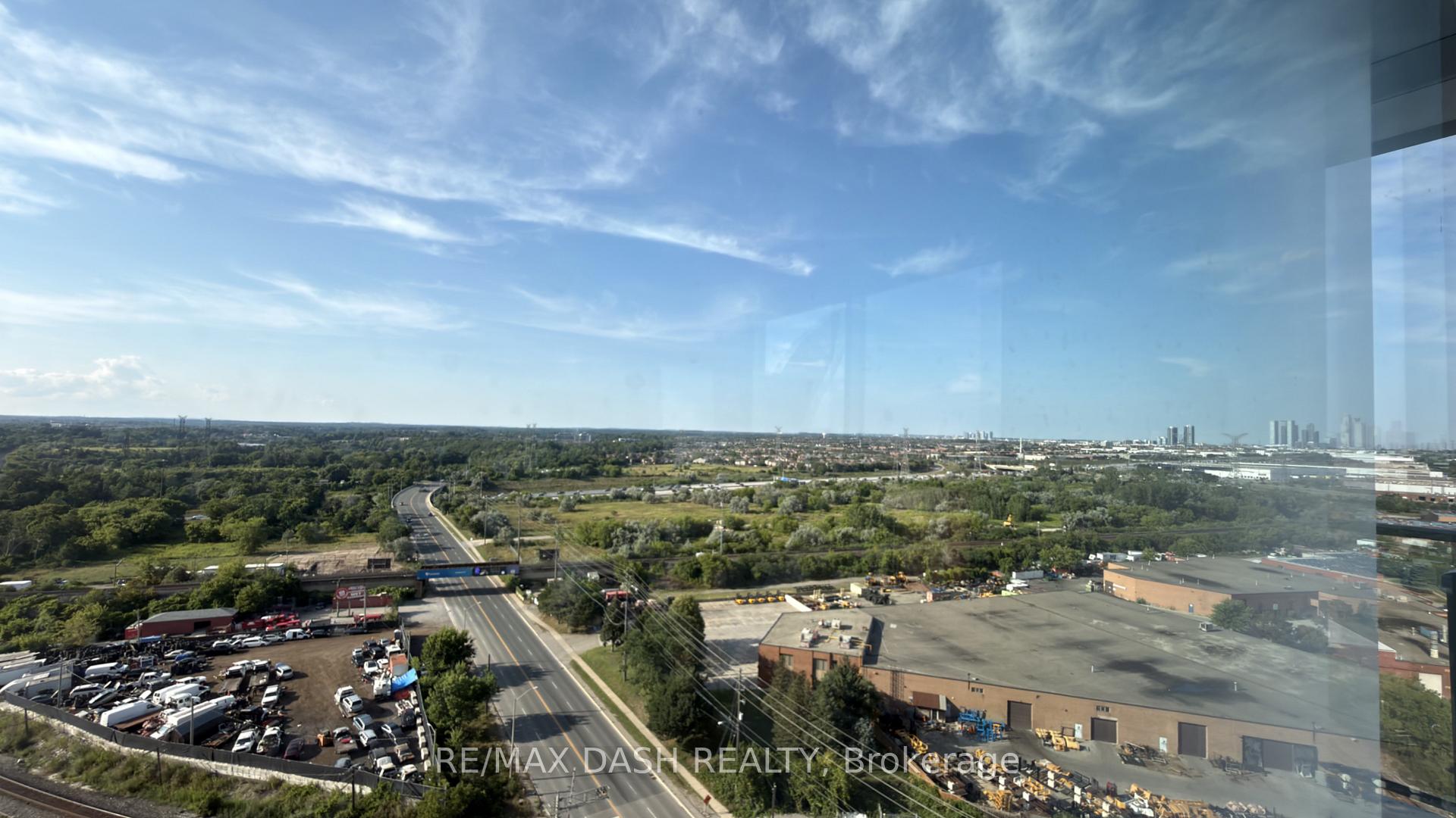 Photo 20 of Unit 1420, 6 Flavelle Trail, Vaughan, Steeles West Industrial — HOMEH