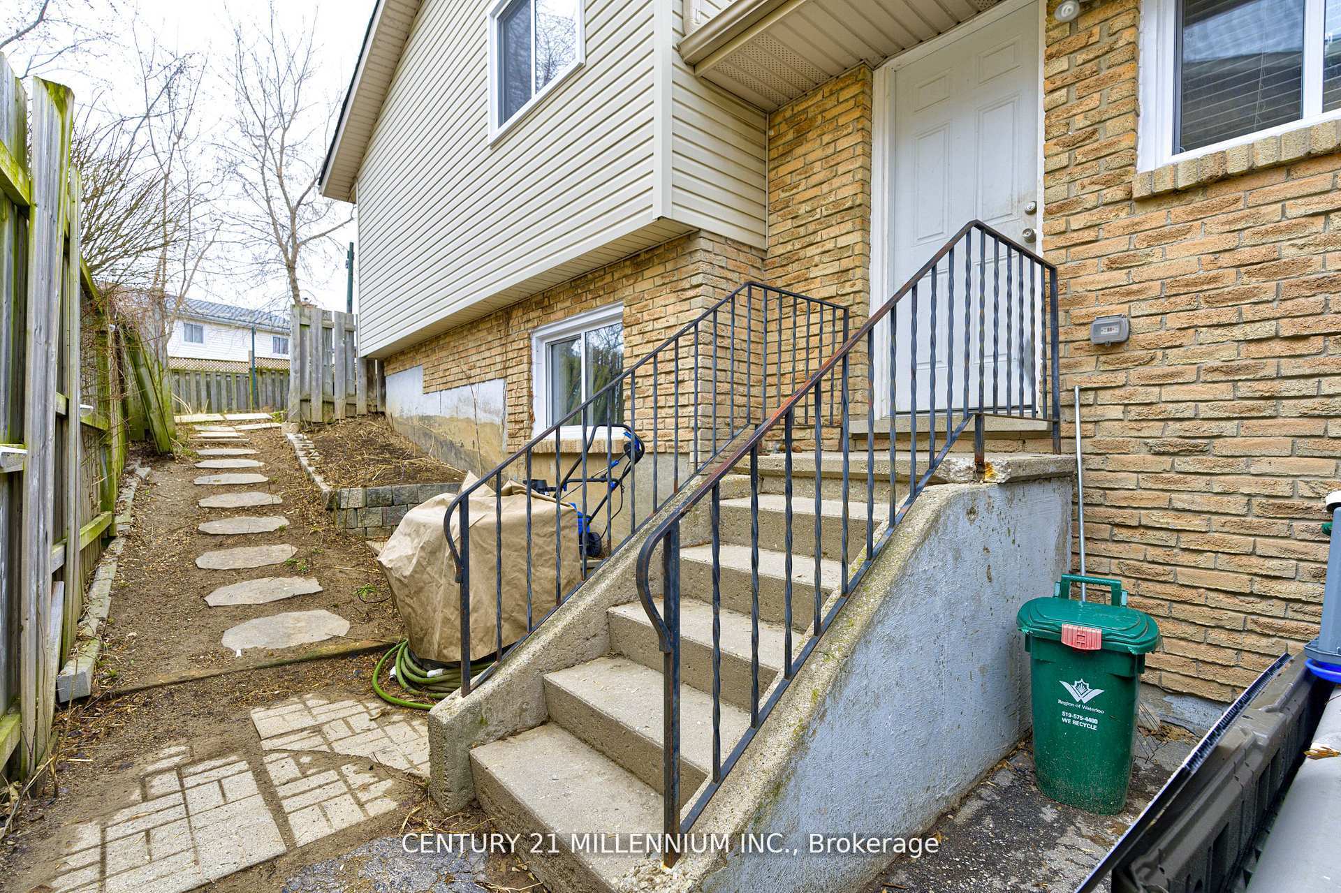 Photo 37 of 15 Northview Heights Drive, Cambridge, Greenway-Chaplin — HOMEH