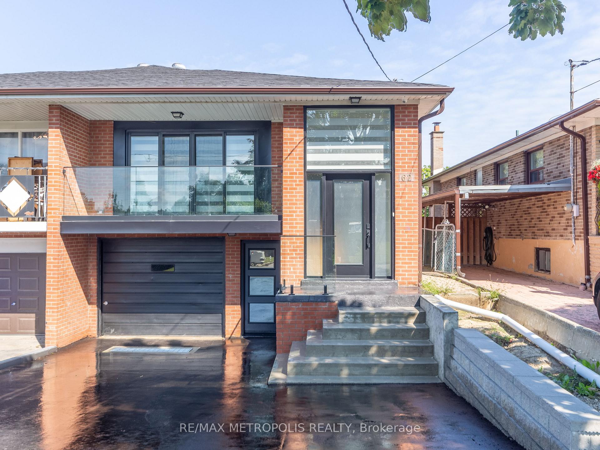 Photo 3 of Unit Upper, 62 Davelayne Road, North York, Humbermede — HOMEH
