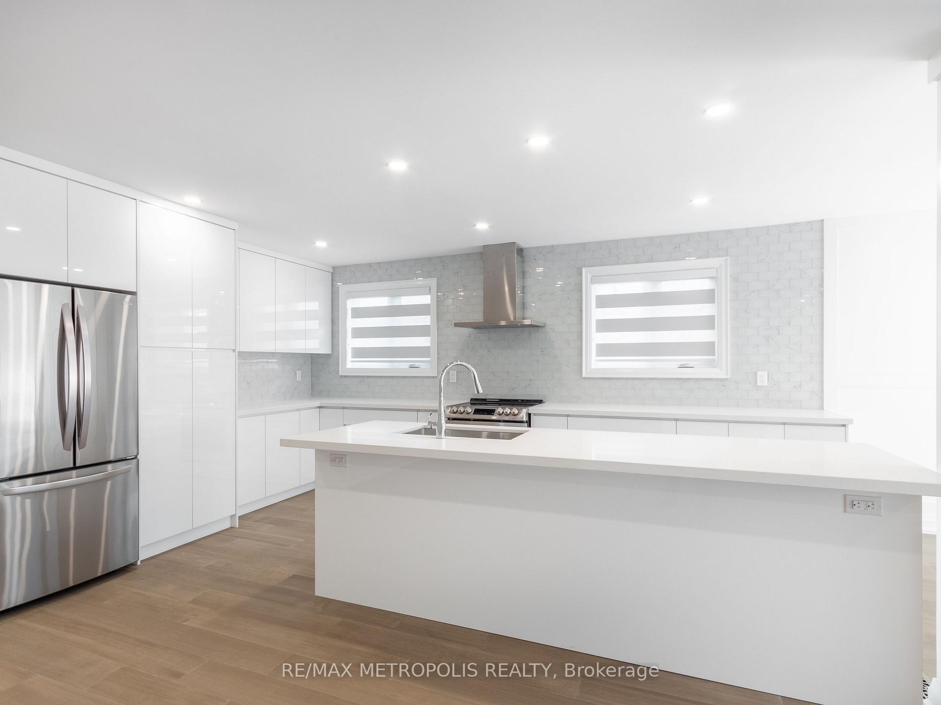 Photo 13 of Unit Upper, 62 Davelayne Road, North York, Humbermede — HOMEH