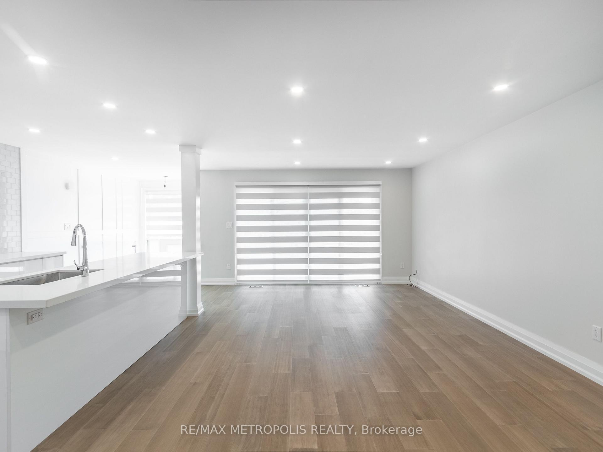Photo 15 of Unit Upper, 62 Davelayne Road, North York, Humbermede — HOMEH