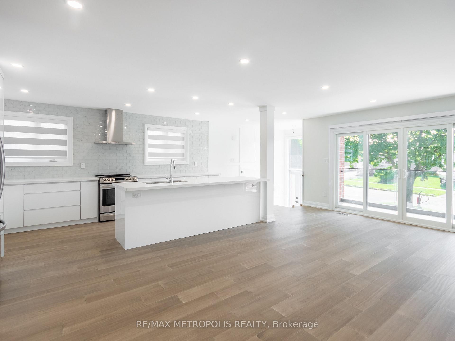 Photo 19 of Unit Upper, 62 Davelayne Road, North York, Humbermede — HOMEH