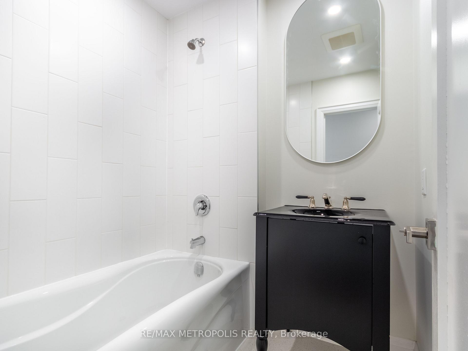 Photo 23 of Unit Upper, 62 Davelayne Road, North York, Humbermede — HOMEH