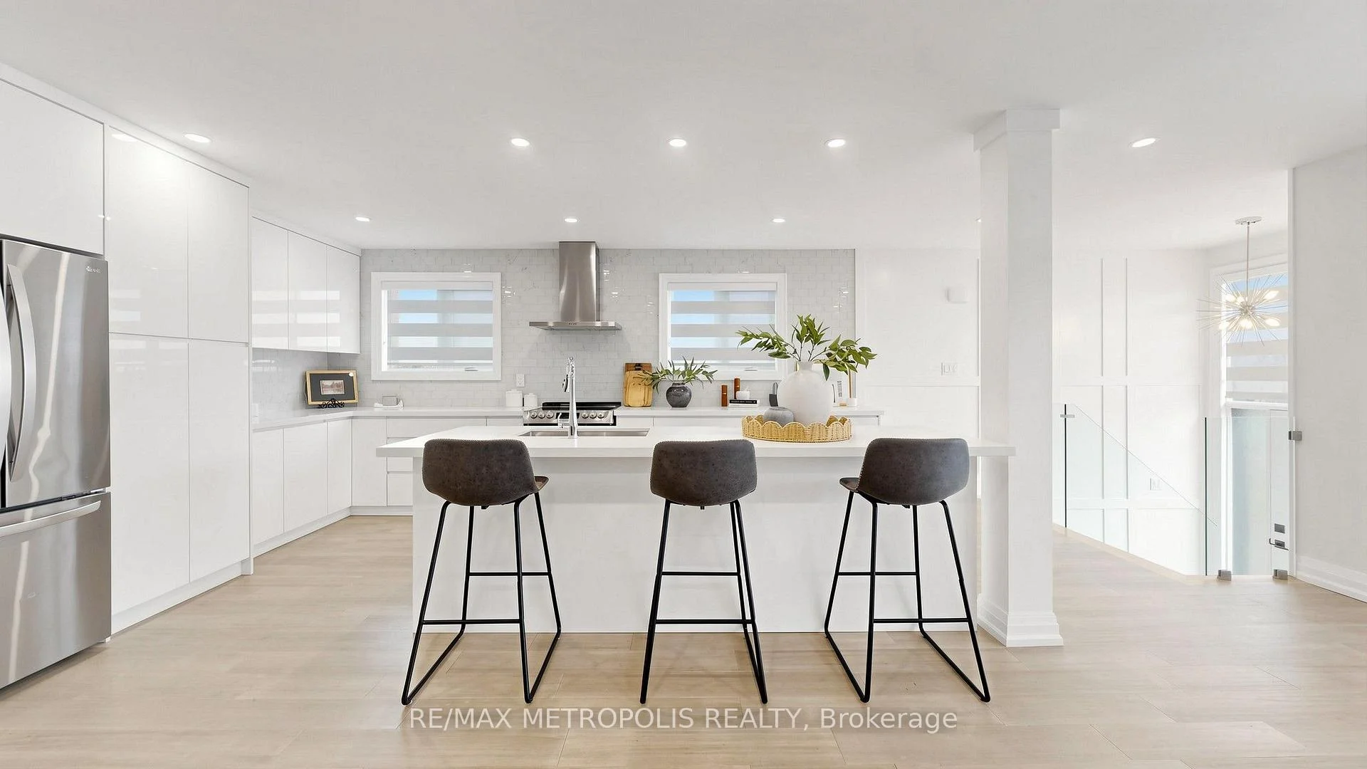 Photo 26 of Unit Upper, 62 Davelayne Road, North York, Humbermede — HOMEH