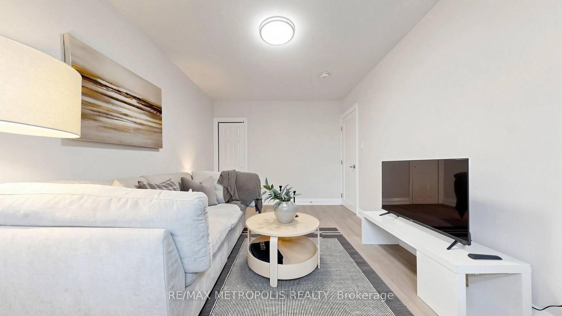 Photo 52 of Unit Upper, 62 Davelayne Road, North York, Humbermede — HOMEH