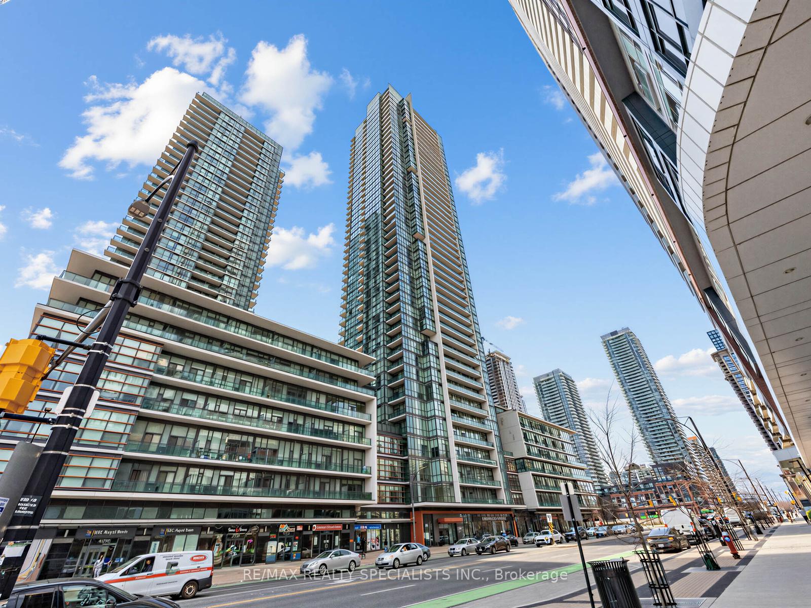 Photo of Unit 1507, 4070 Confederation Parkway