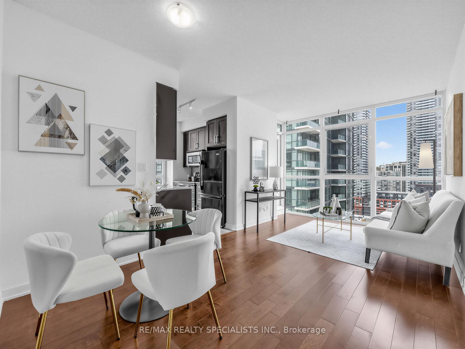 Photo 4 of Unit 1507, 4070 Confederation Parkway, Mississauga, City Centre — HOMEH