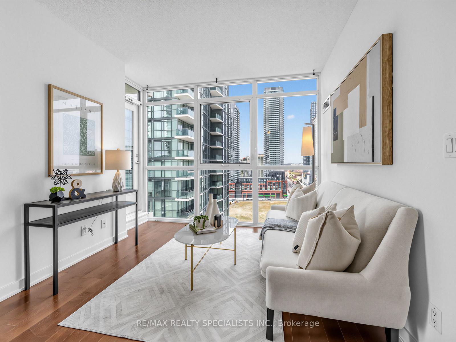 Photo 6 of Unit 1507, 4070 Confederation Parkway, Mississauga, City Centre — HOMEH