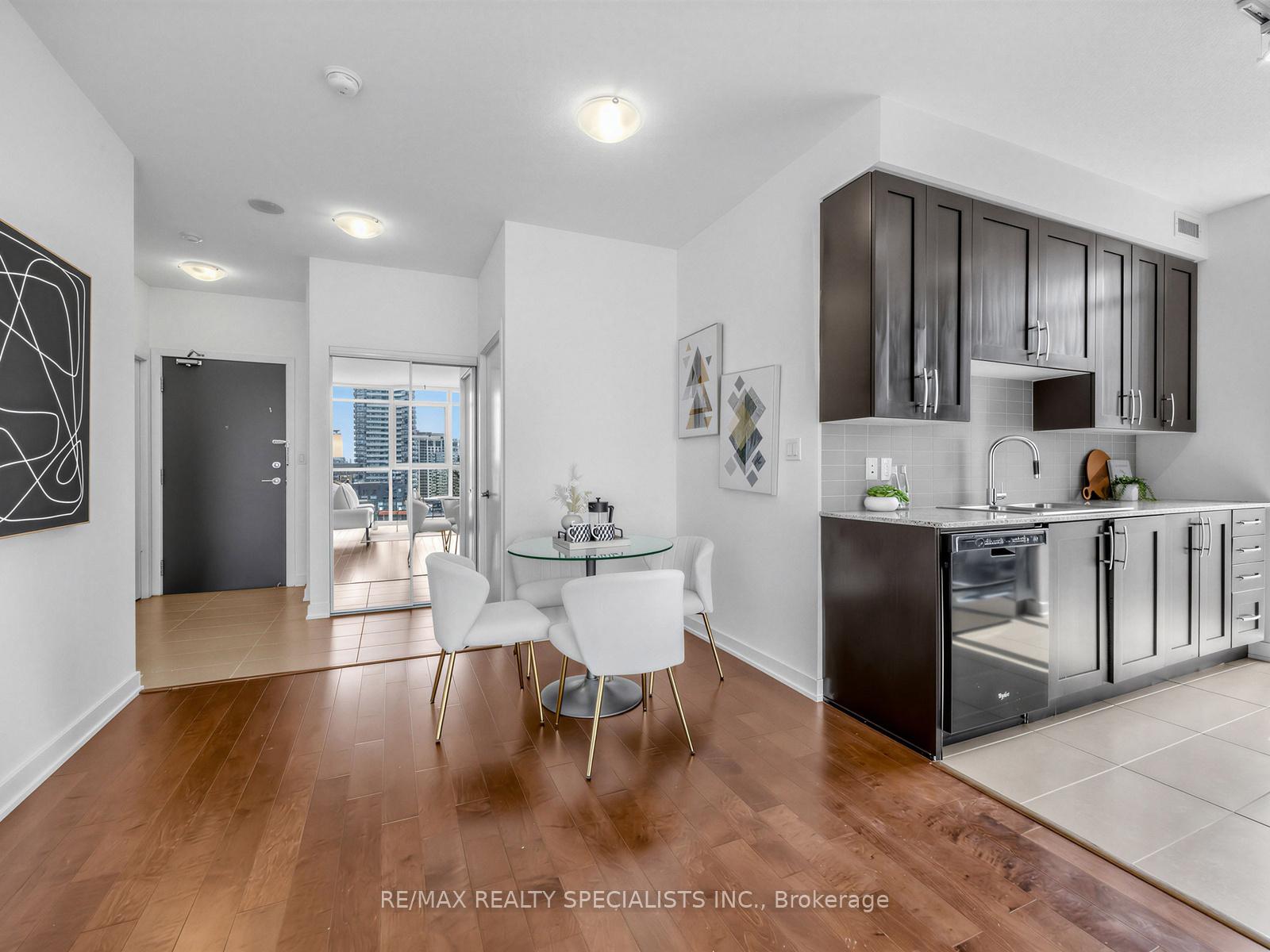 Photo 11 of Unit 1507, 4070 Confederation Parkway, Mississauga, City Centre — HOMEH