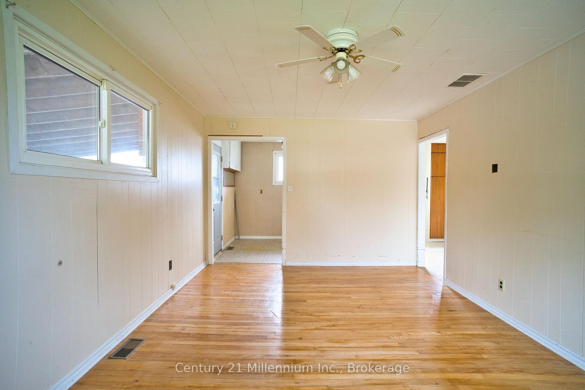 Photo 7 of 209 John Street, Clearview, Stayner — HOMEH