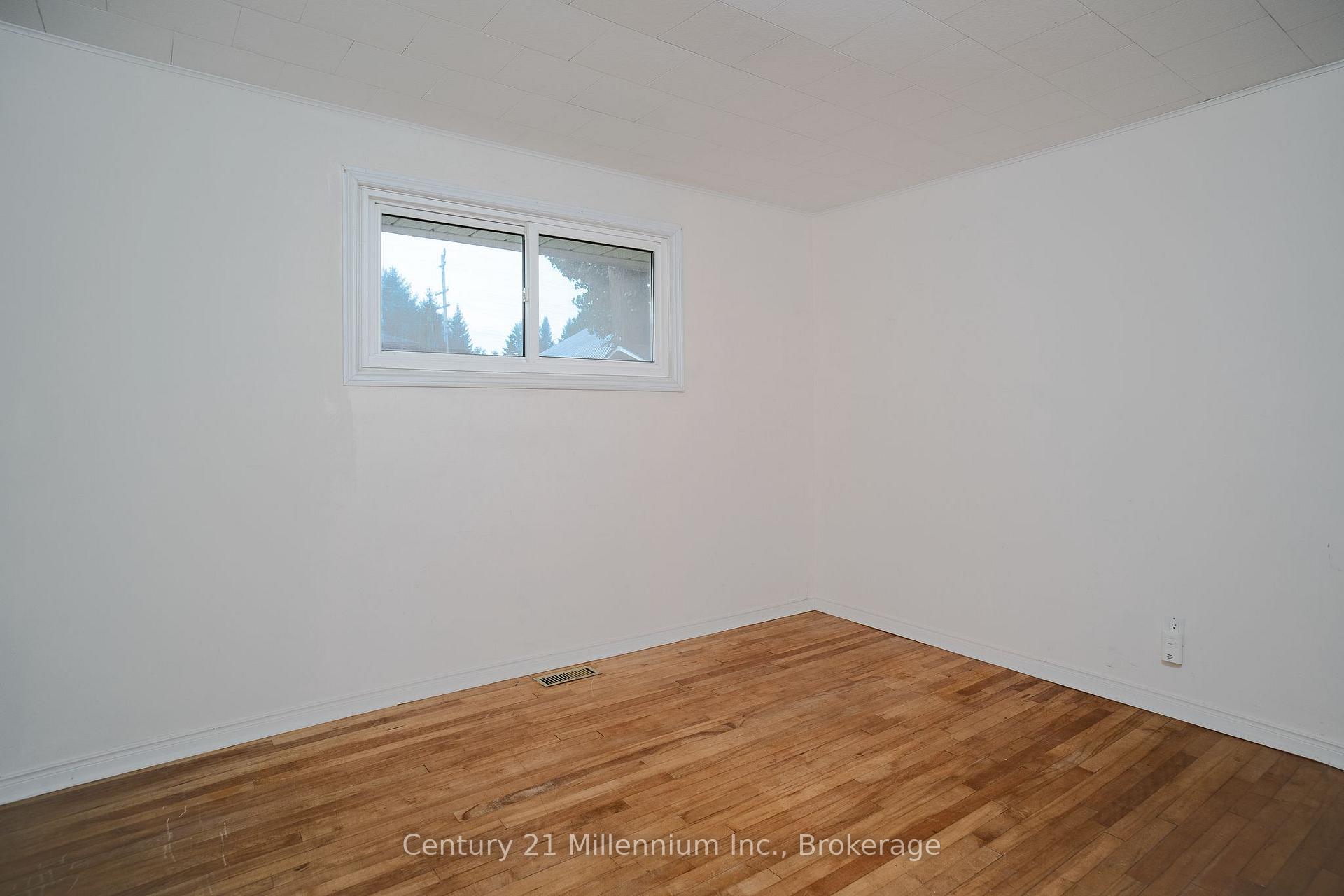 Photo 16 of 209 John Street, Clearview, Stayner — HOMEH