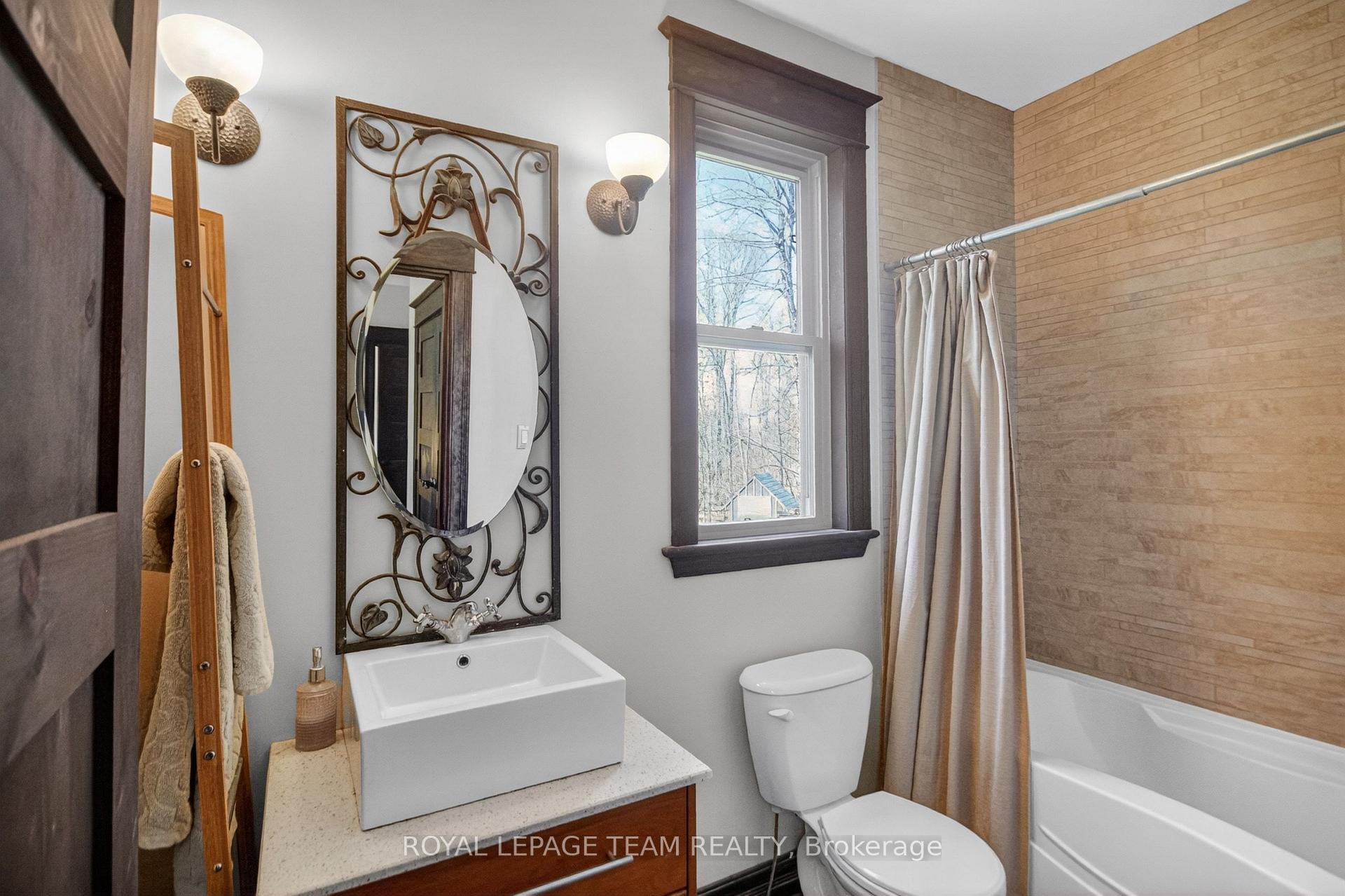 Photo 17 of 1671 Reindeer Way, Ottawa, Greely — HOMEH