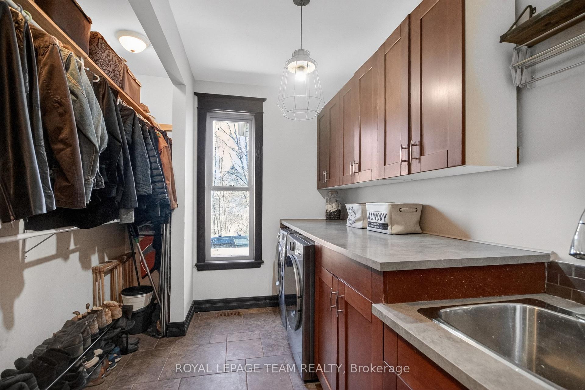 Photo 21 of 1671 Reindeer Way, Ottawa, Greely — HOMEH