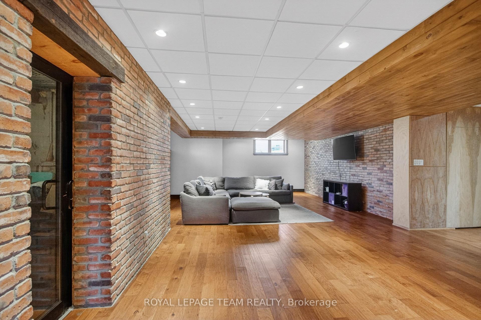 Photo 40 of 1671 Reindeer Way, Ottawa, Greely — HOMEH