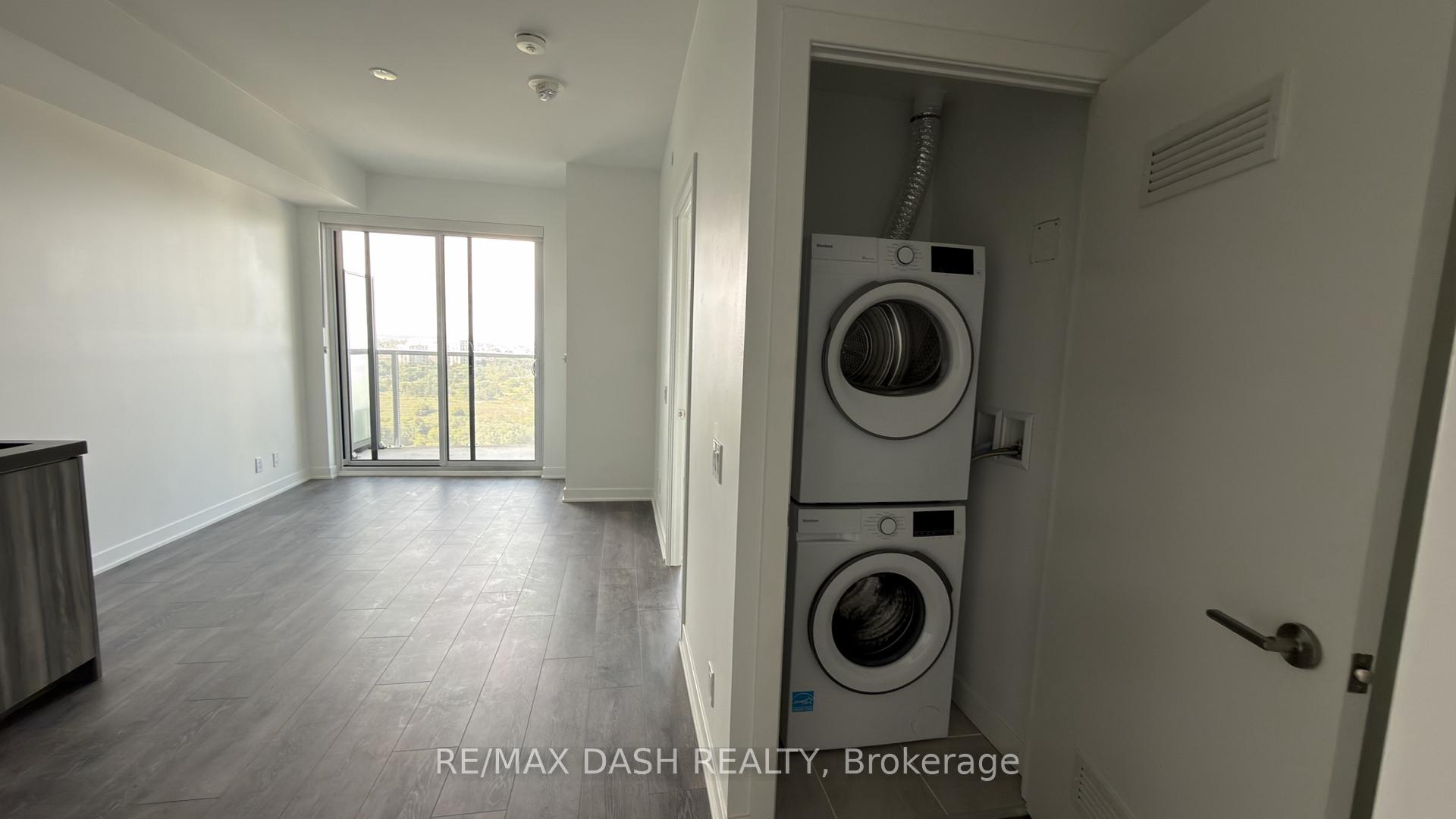 Photo 21 of Unit 2015, 6 Flavelle Trail, Vaughan, Steeles West Industrial — HOMEH