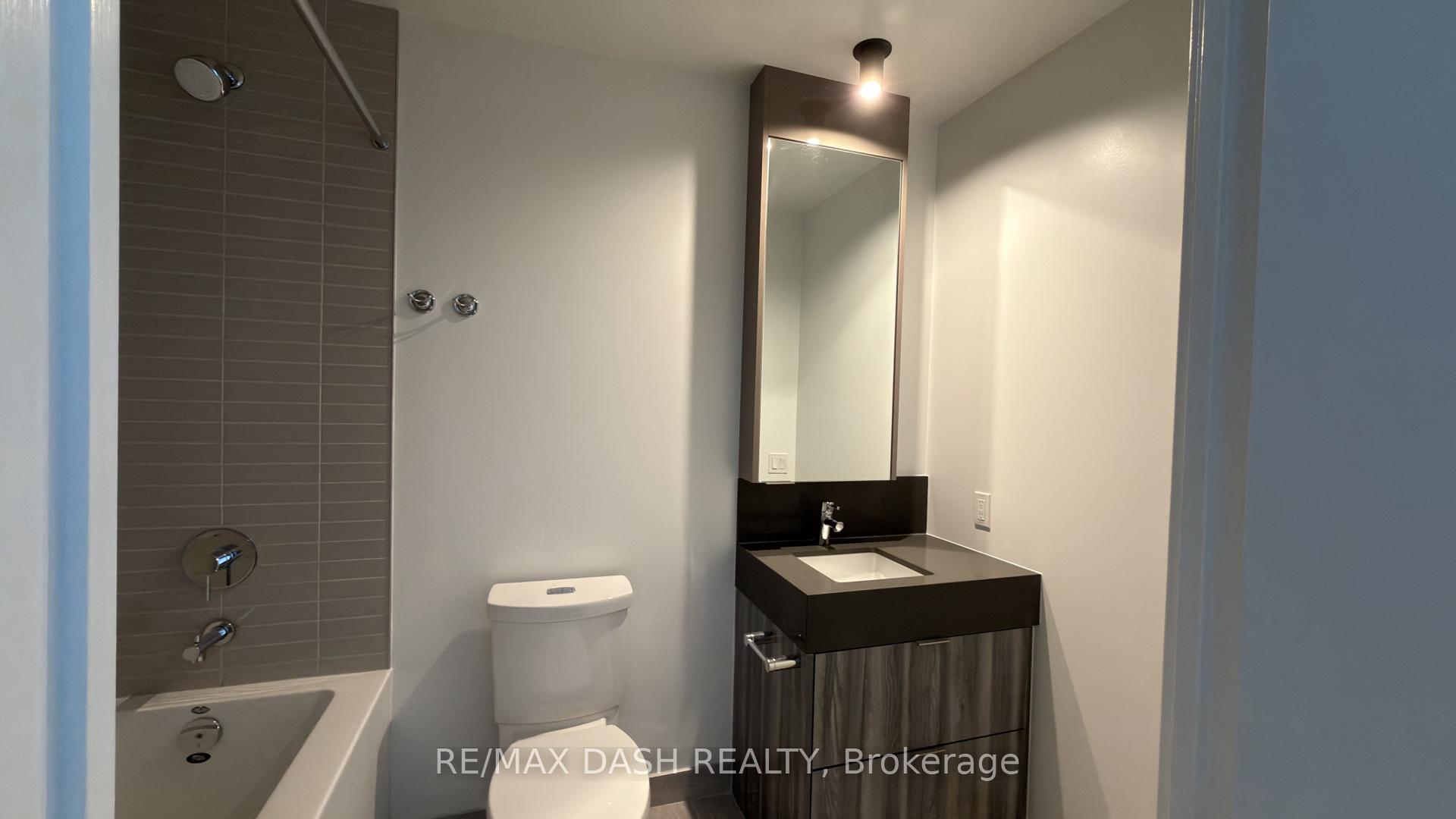 Photo 23 of Unit 2015, 6 Flavelle Trail, Vaughan, Steeles West Industrial — HOMEH