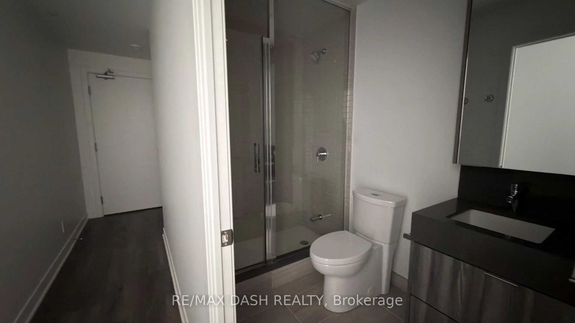 Photo 12 of Unit 2015, 6 Flavelle Trail, Vaughan, Steeles West Industrial — HOMEH