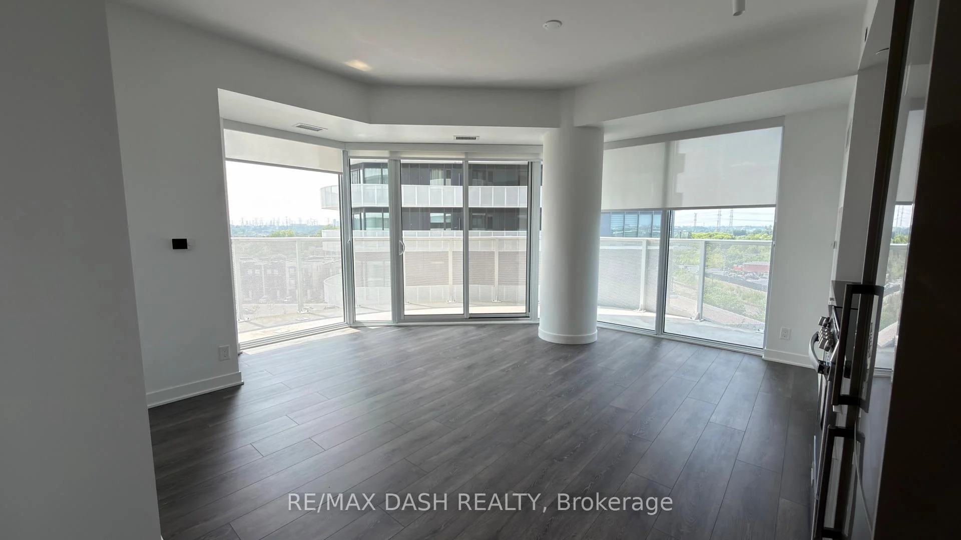 Photo 20 of Unit 2015, 6 Flavelle Trail, Vaughan, Steeles West Industrial — HOMEH