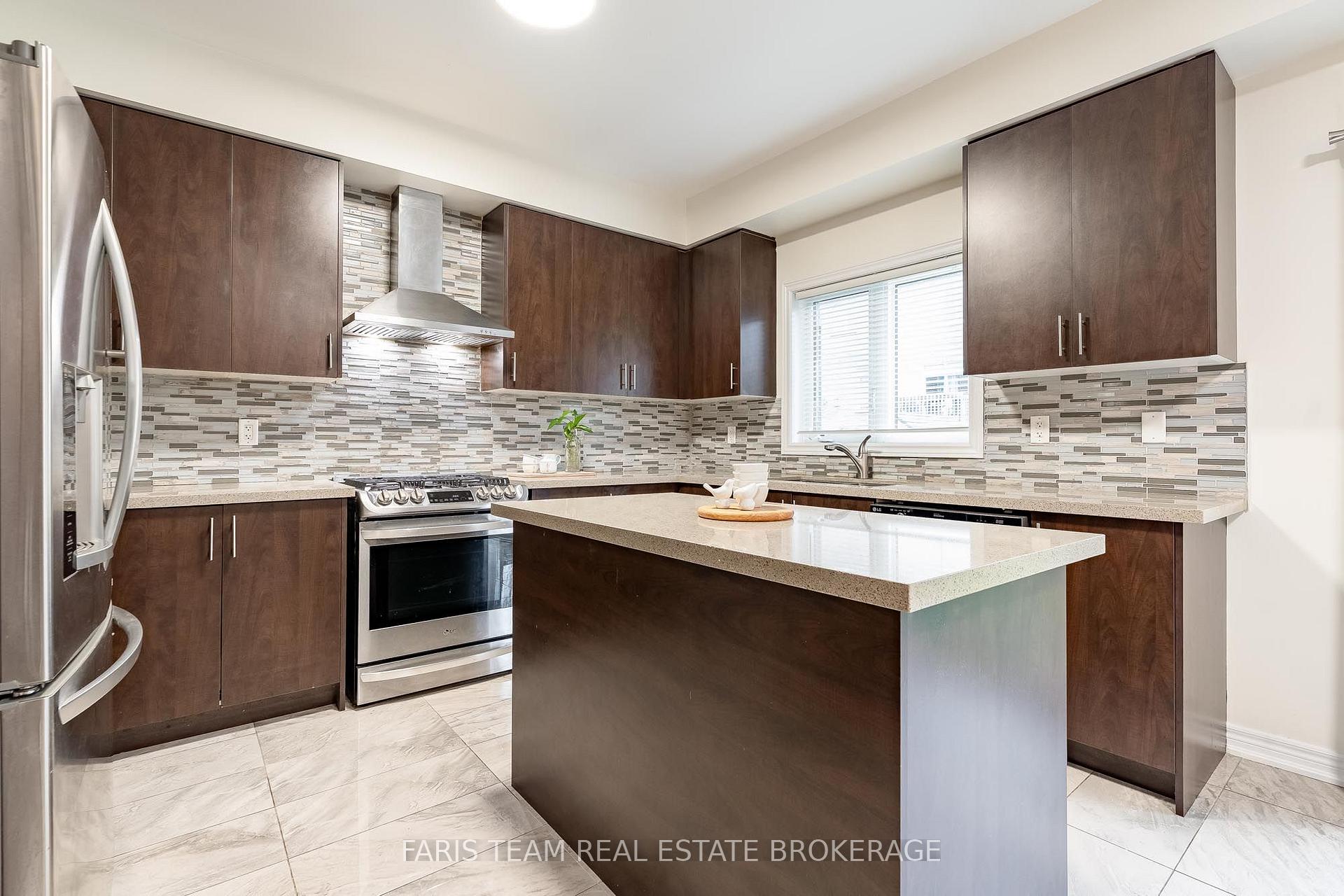 Photo 13 of 1284 Harrington Street, Innisfil, Lefroy — HOMEH