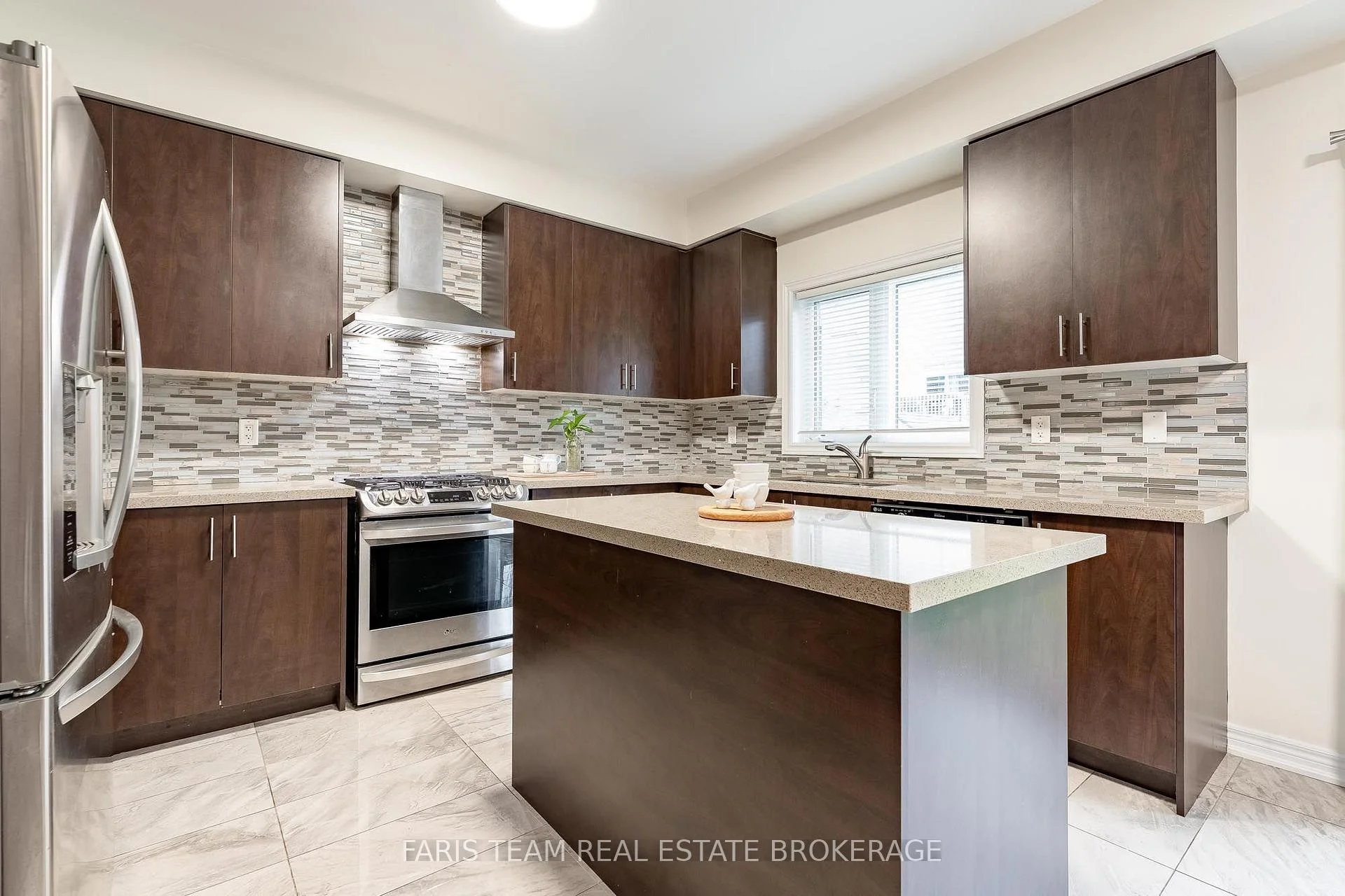 Photo 12 of 1284 Harrington Street, Innisfil, Lefroy — HOMEH