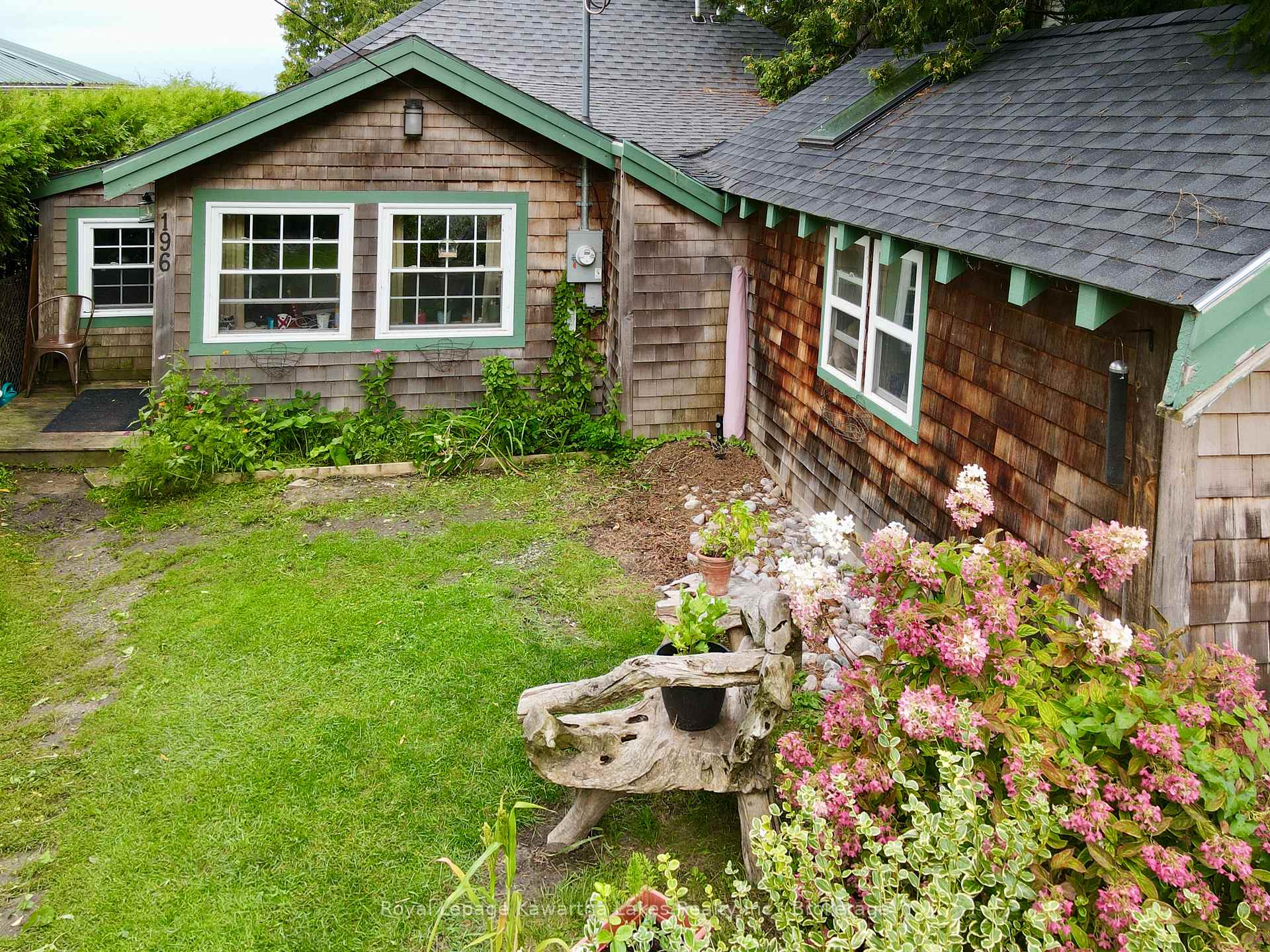 Photo 6 of 196 Morrison Avenue, Brock, Beaverton — HOMEH