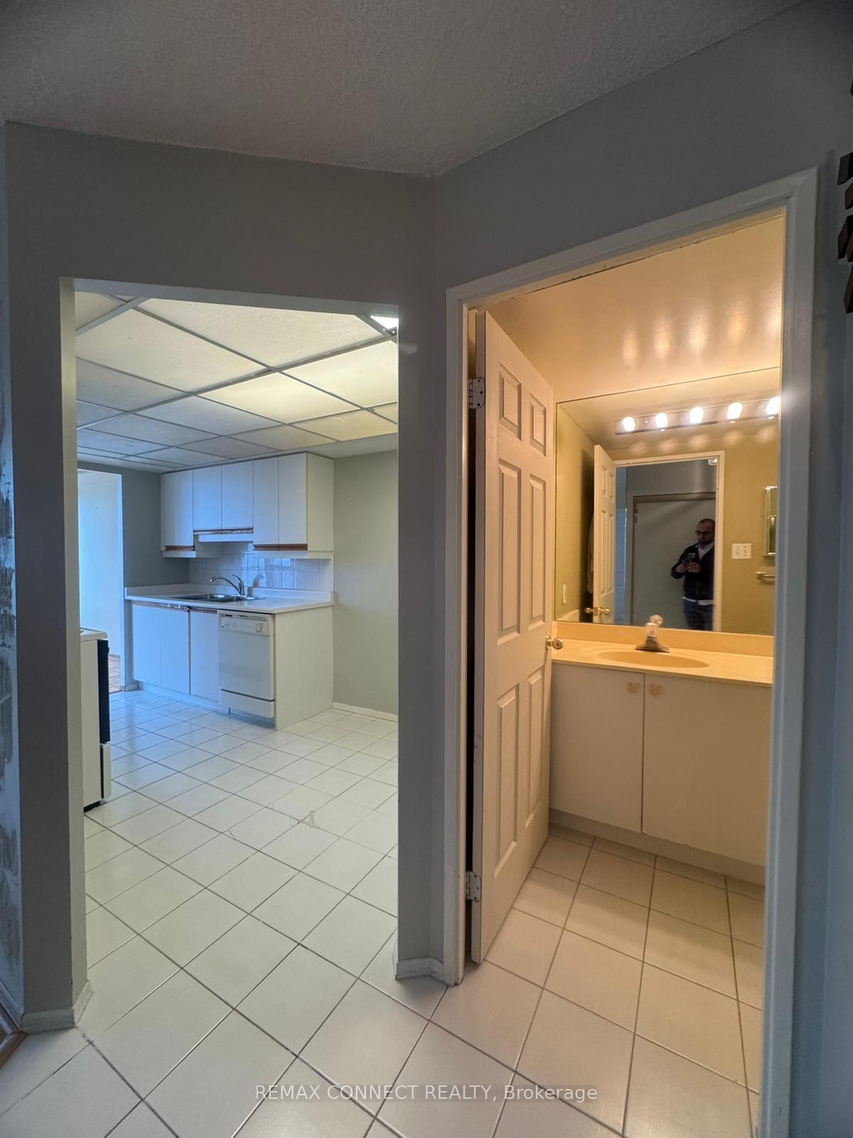 Photo 15 of Unit 1908, 55 Elm Drive W, Mississauga, City Centre — HOMEH