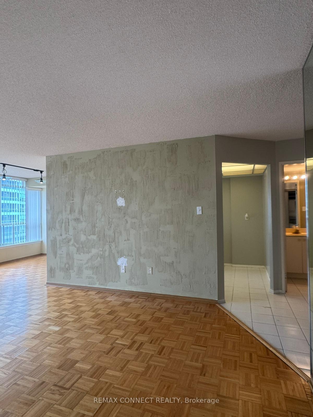Photo 24 of Unit 1908, 55 Elm Drive W, Mississauga, City Centre — HOMEH