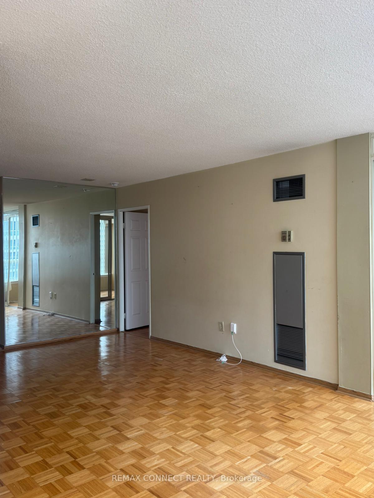 Photo 25 of Unit 1908, 55 Elm Drive W, Mississauga, City Centre — HOMEH