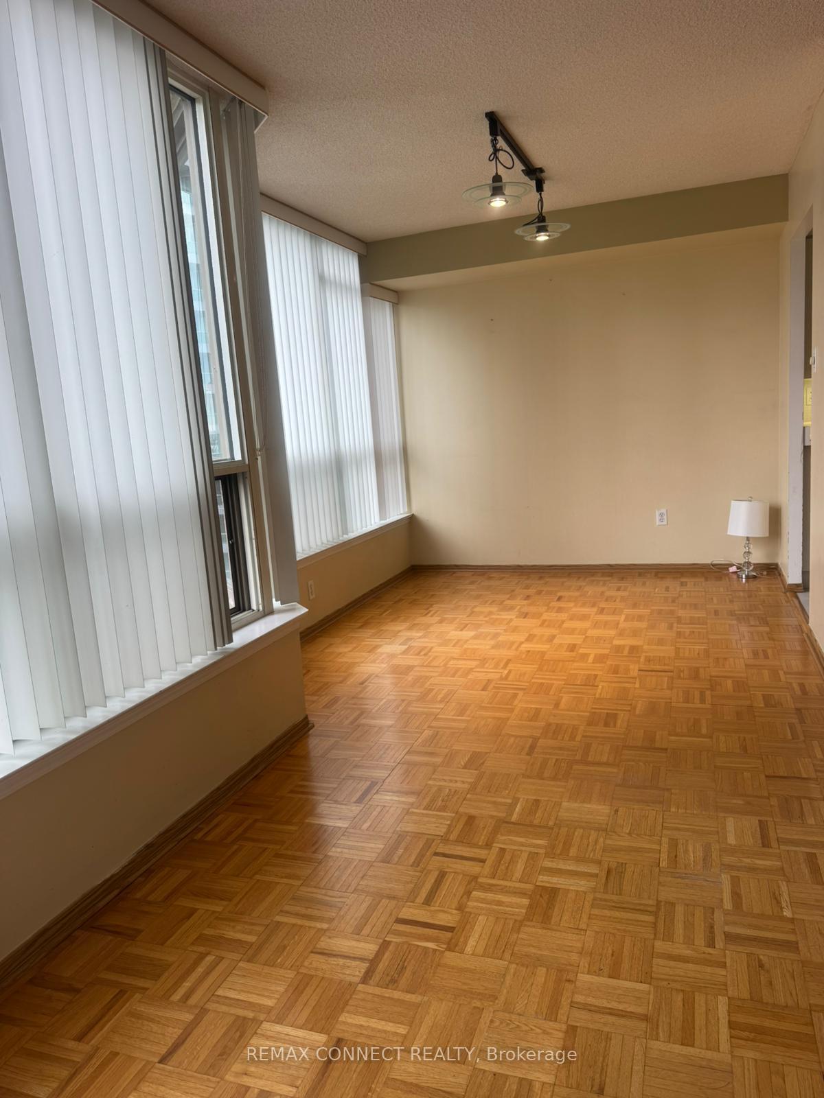 Photo 30 of Unit 1908, 55 Elm Drive W, Mississauga, City Centre — HOMEH