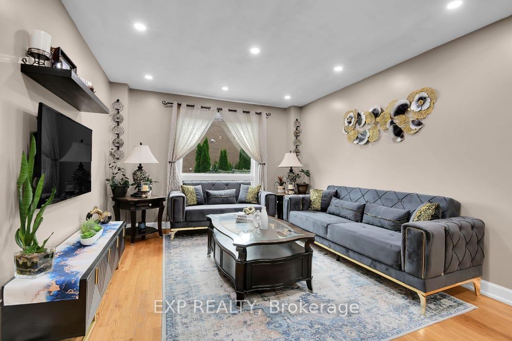 Photo 5 of 138 Acklam Terrace, Ottawa, Kanata - Morgan's Grant/South March — HOMEH