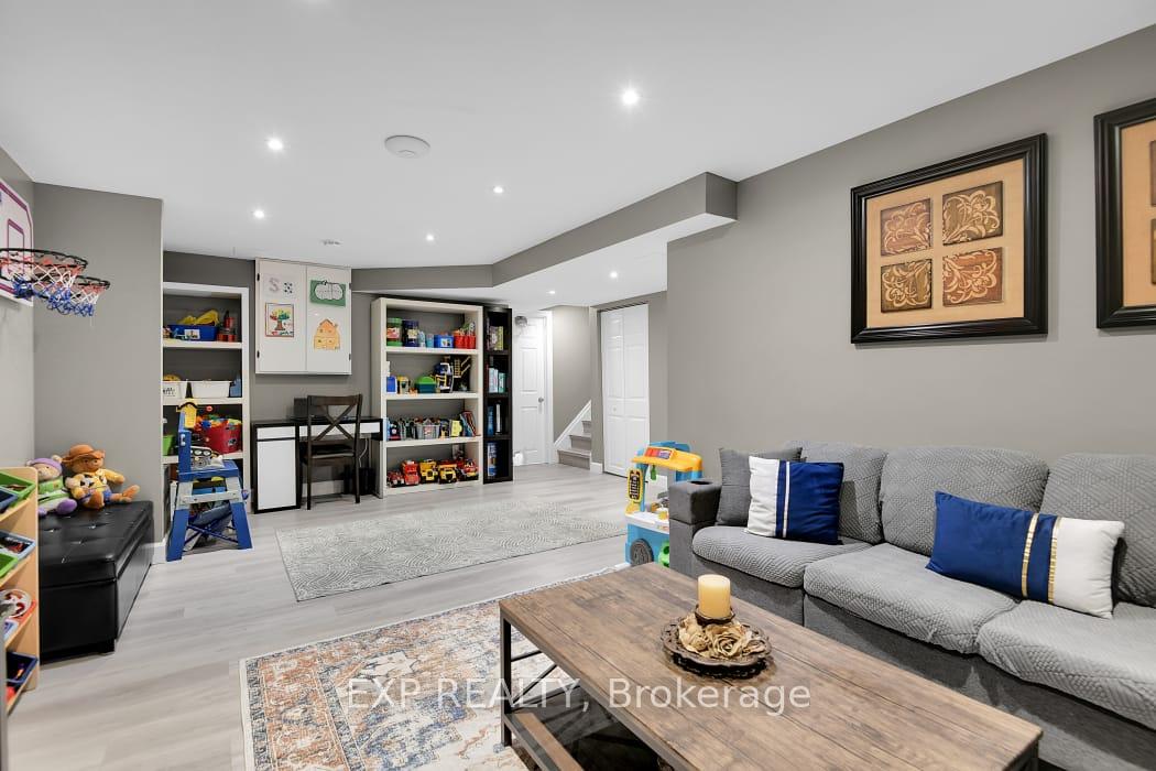 Photo 23 of 138 Acklam Terrace, Ottawa, Kanata - Morgan's Grant/South March — HOMEH