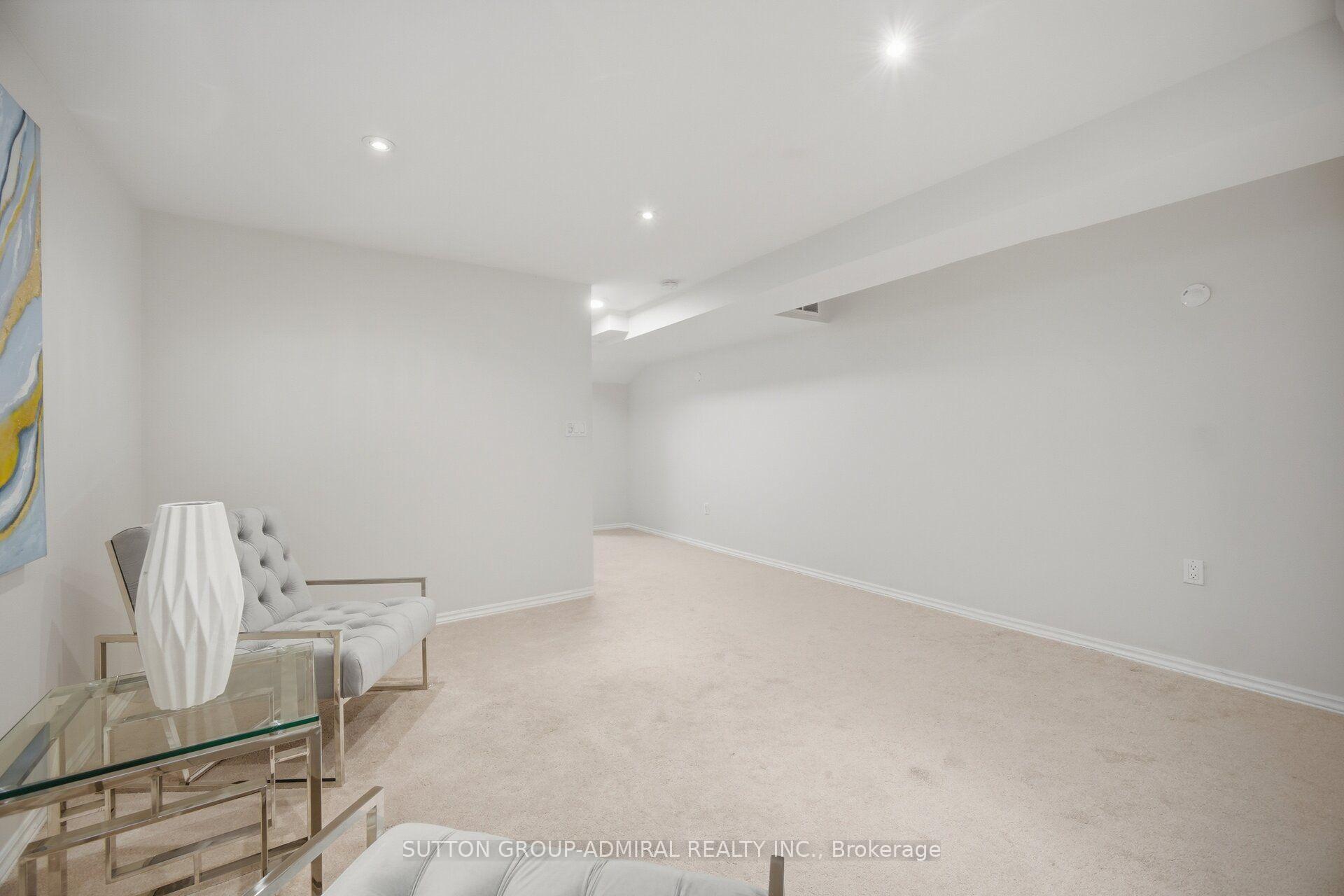 Photo 41 of 187 Red Maple Road, Richmond Hill, Langstaff — HOMEH