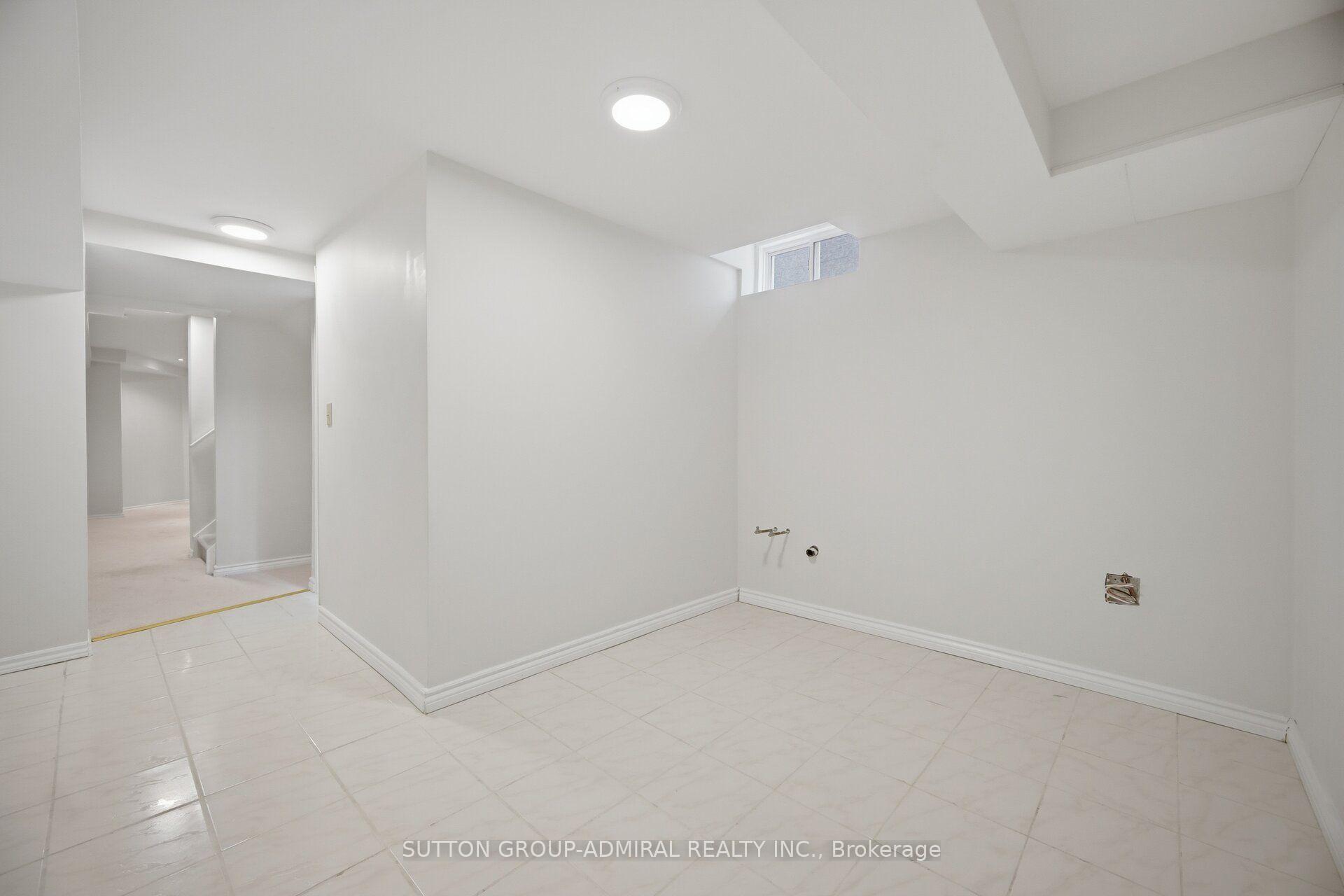 Photo 43 of 187 Red Maple Road, Richmond Hill, Langstaff — HOMEH