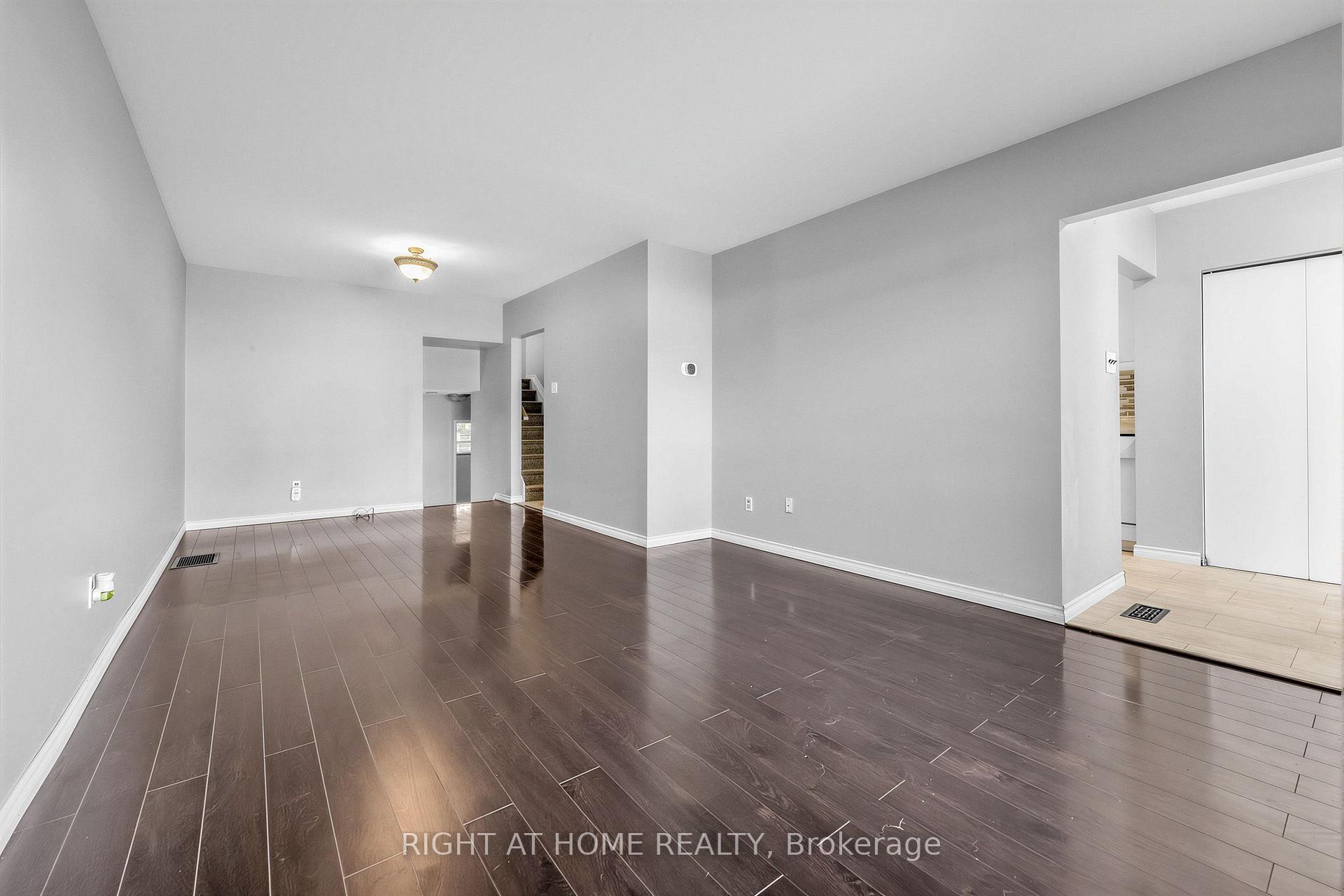 Photo 6 of 46 Aloma Crescent, Brampton, Avondale — HOMEH