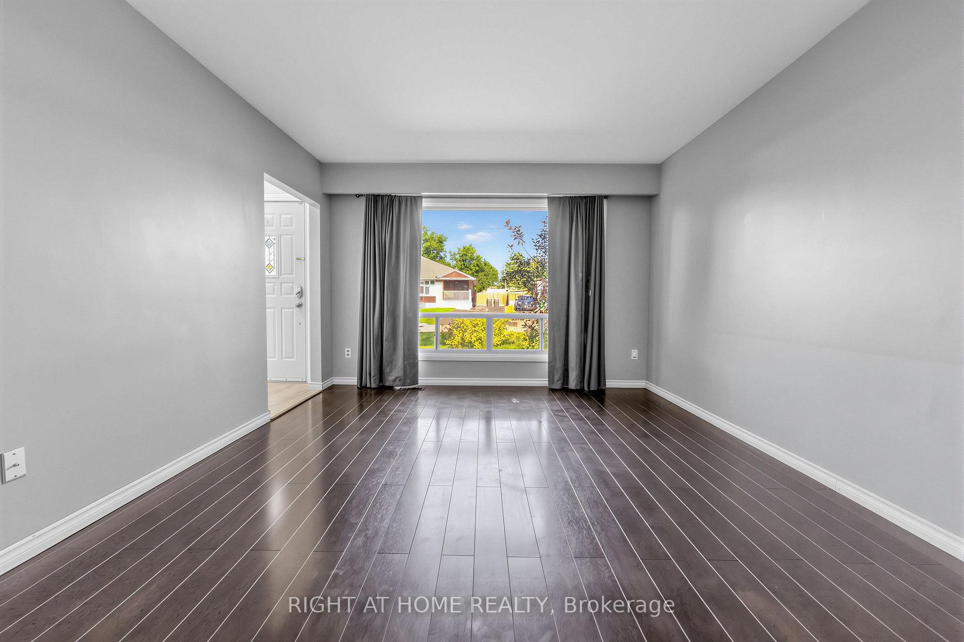 Photo 7 of 46 Aloma Crescent, Brampton, Avondale — HOMEH