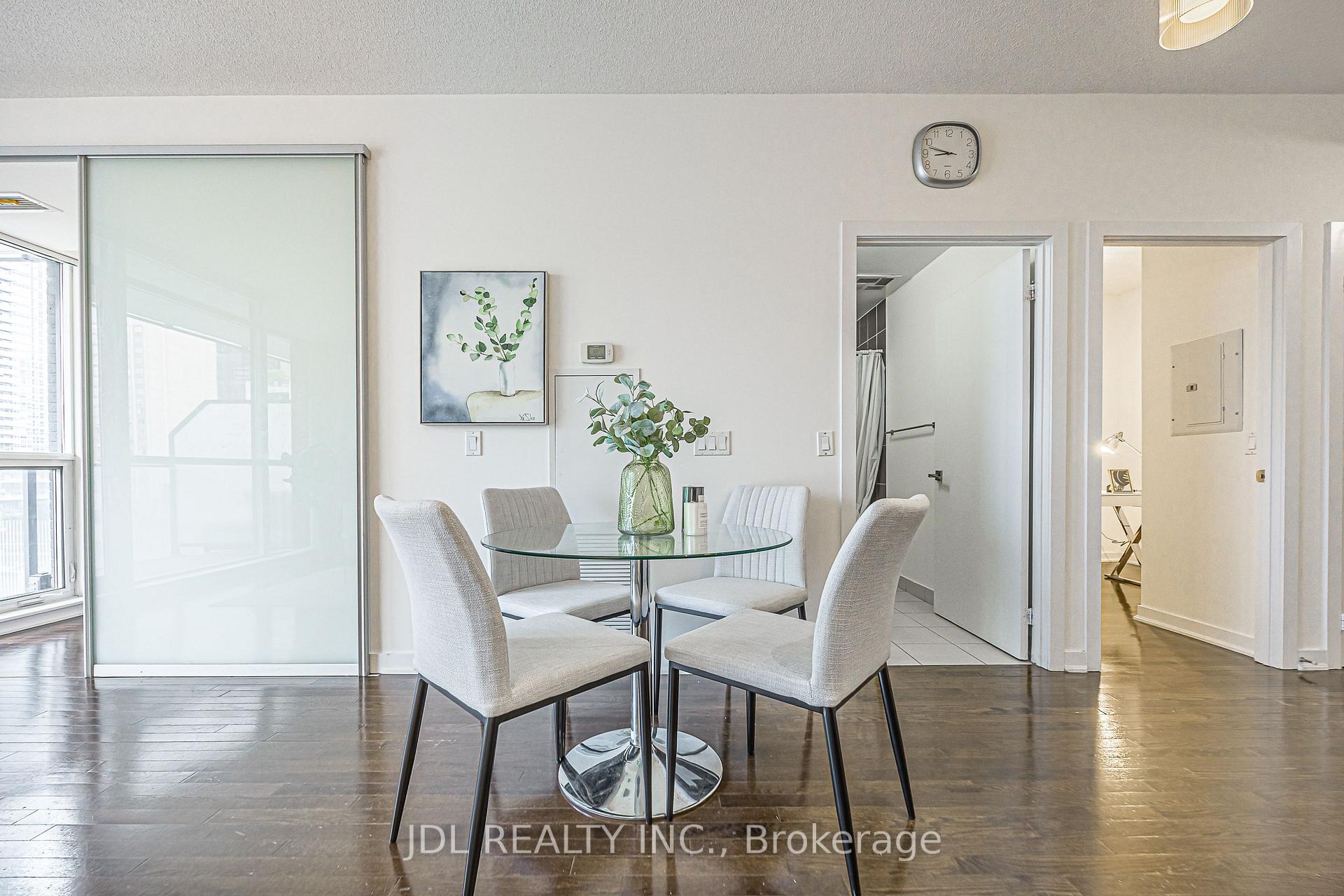 Photo 16 of Unit 1105, 770 Bay Street, Toronto, Bay Street Corridor — HOMEH