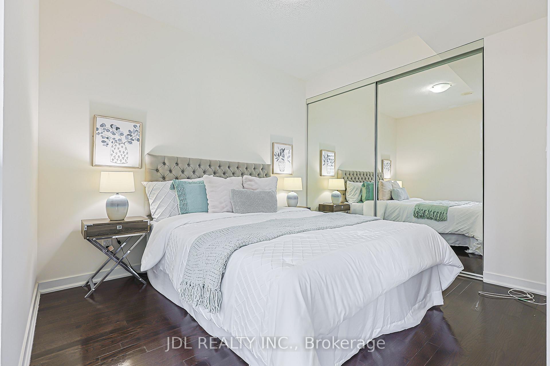 Photo 24 of Unit 1105, 770 Bay Street, Toronto, Bay Street Corridor — HOMEH