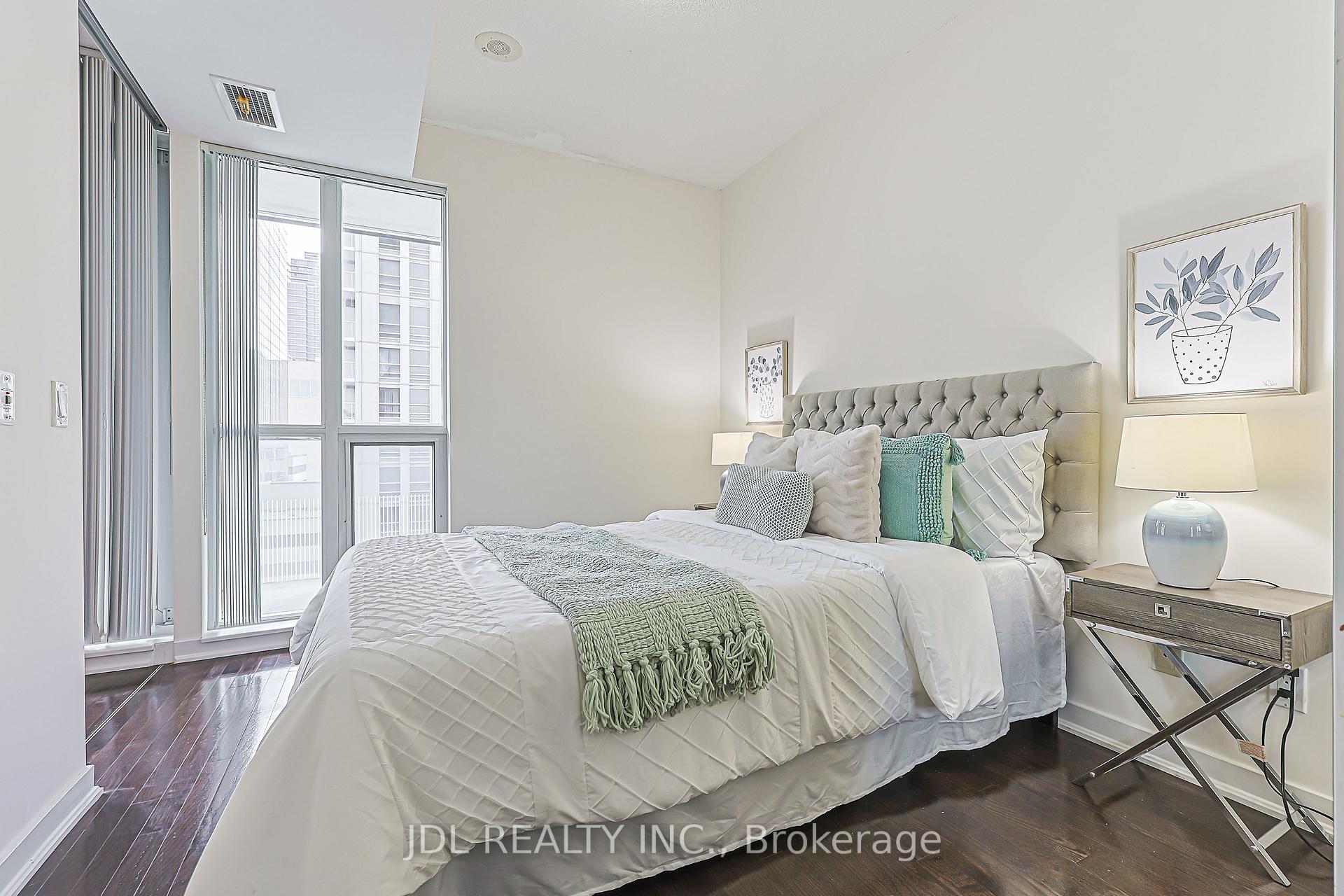 Photo 25 of Unit 1105, 770 Bay Street, Toronto, Bay Street Corridor — HOMEH