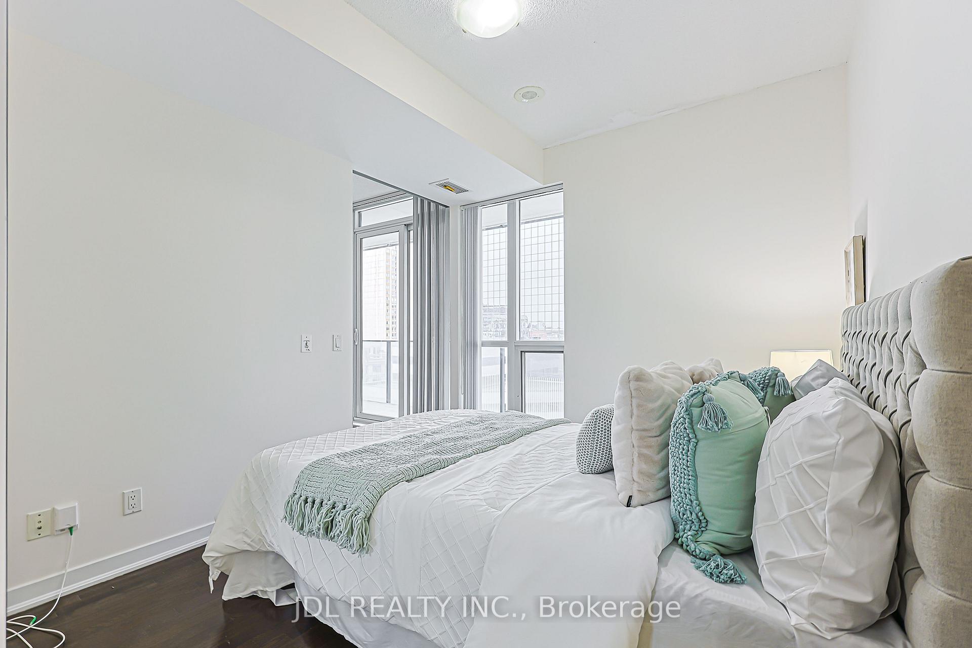 Photo 26 of Unit 1105, 770 Bay Street, Toronto, Bay Street Corridor — HOMEH
