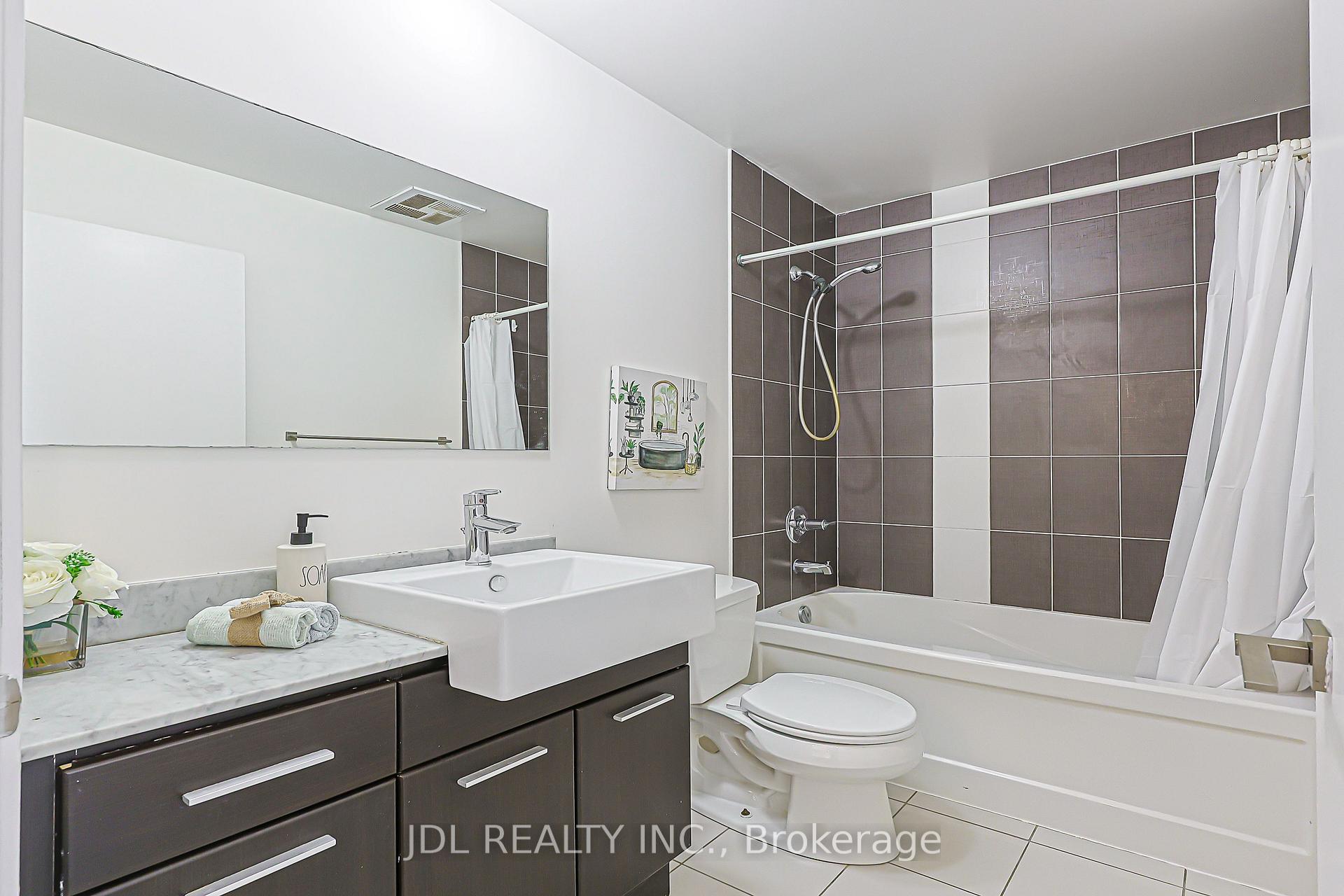 Photo 33 of Unit 1105, 770 Bay Street, Toronto, Bay Street Corridor — HOMEH