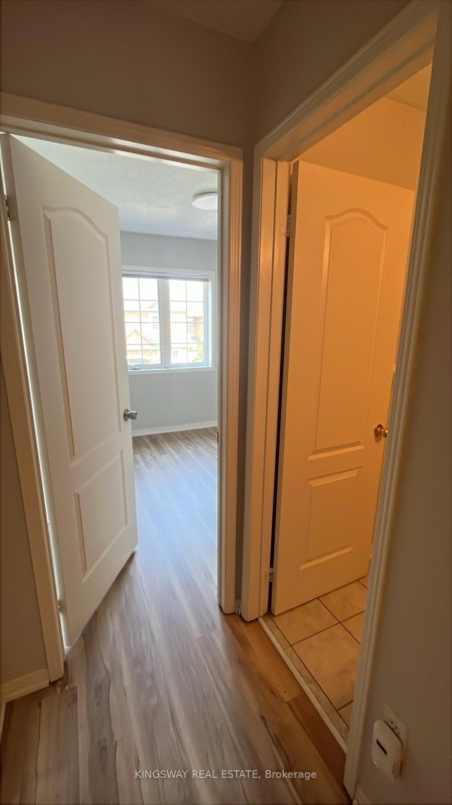 Photo 3 of Unit 222 (Bdrm 2), 601 Shoreline Drive, Mississauga, Cooksville — HOMEH