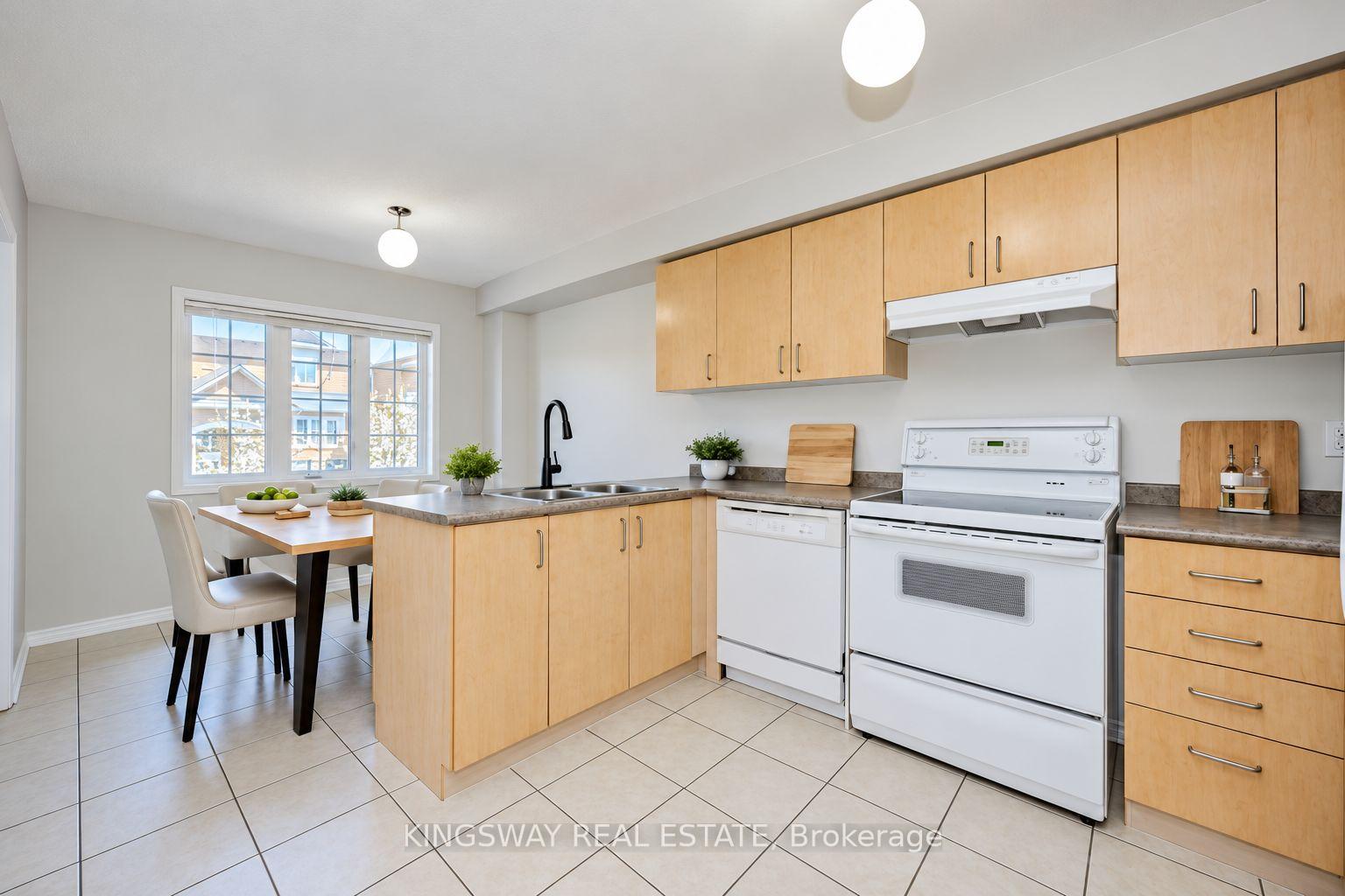 Photo 5 of Unit 222 (Bdrm 2), 601 Shoreline Drive, Mississauga, Cooksville — HOMEH
