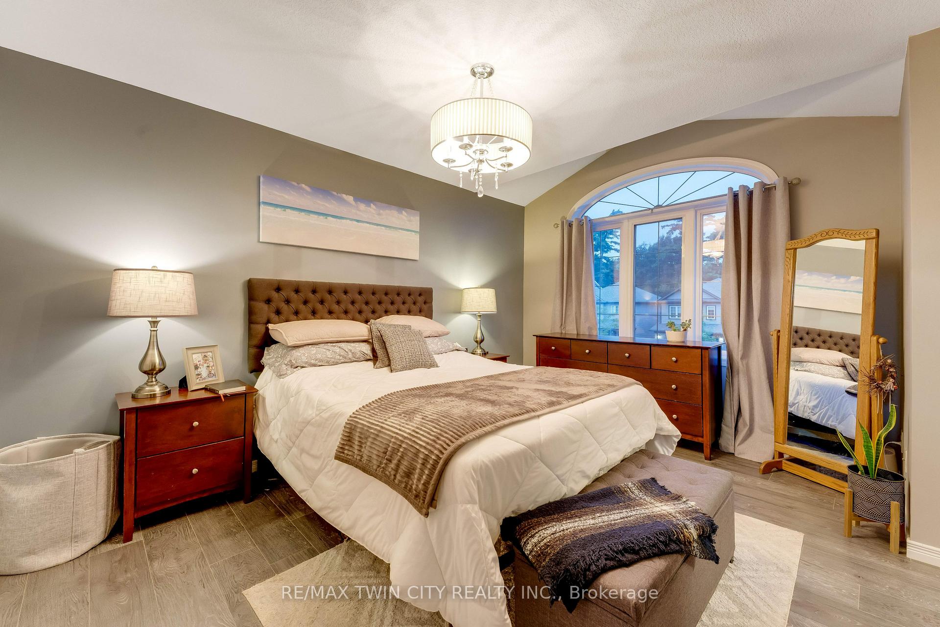 Photo 17 of 168 Maitland Street, Kitchener, Huron Park — HOMEH