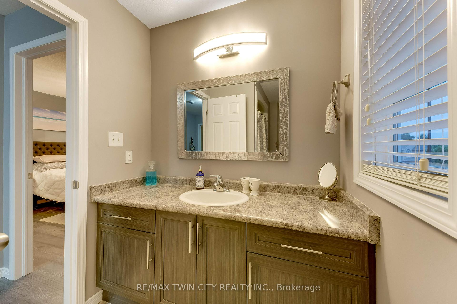 Photo 27 of 168 Maitland Street, Kitchener, Huron Park — HOMEH