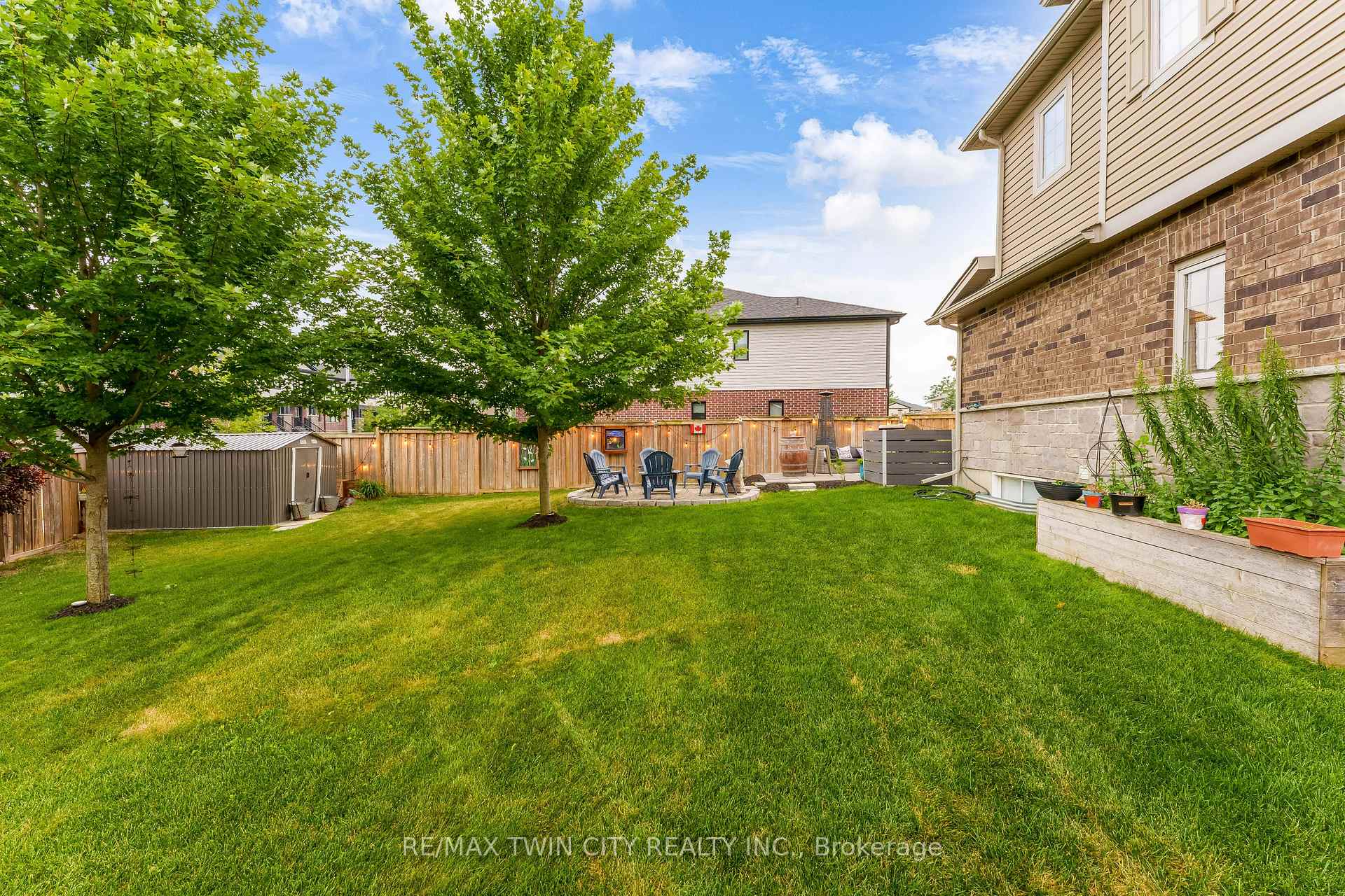 Photo 35 of 168 Maitland Street, Kitchener, Huron Park — HOMEH
