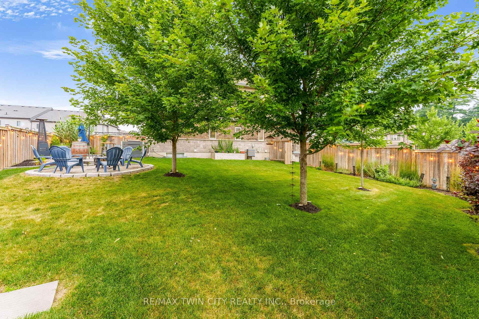 Photo 36 of 168 Maitland Street, Kitchener, Huron Park — HOMEH
