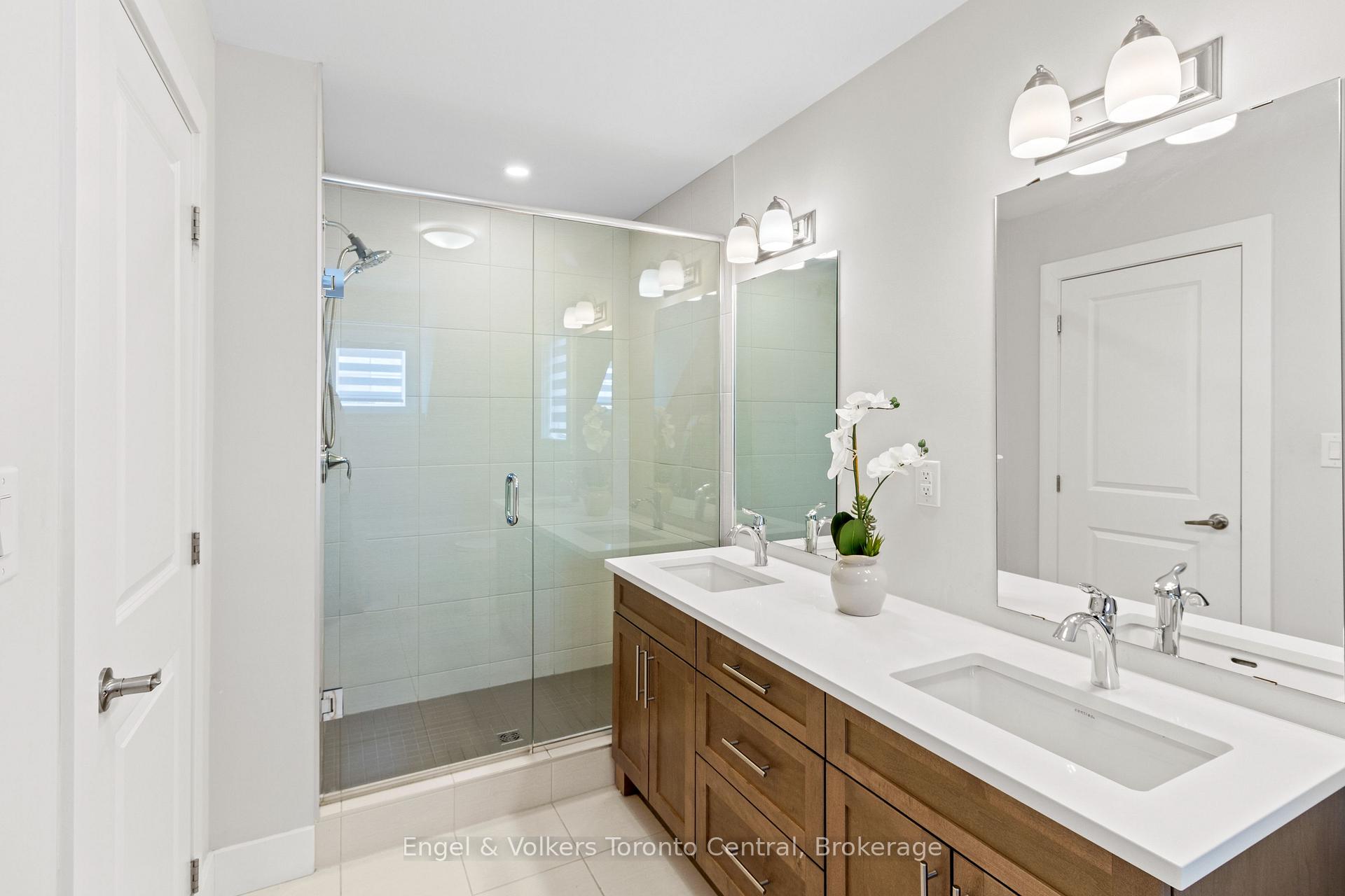Photo 28 of 145 Sycamore Street, Blue Mountains — HOMEH