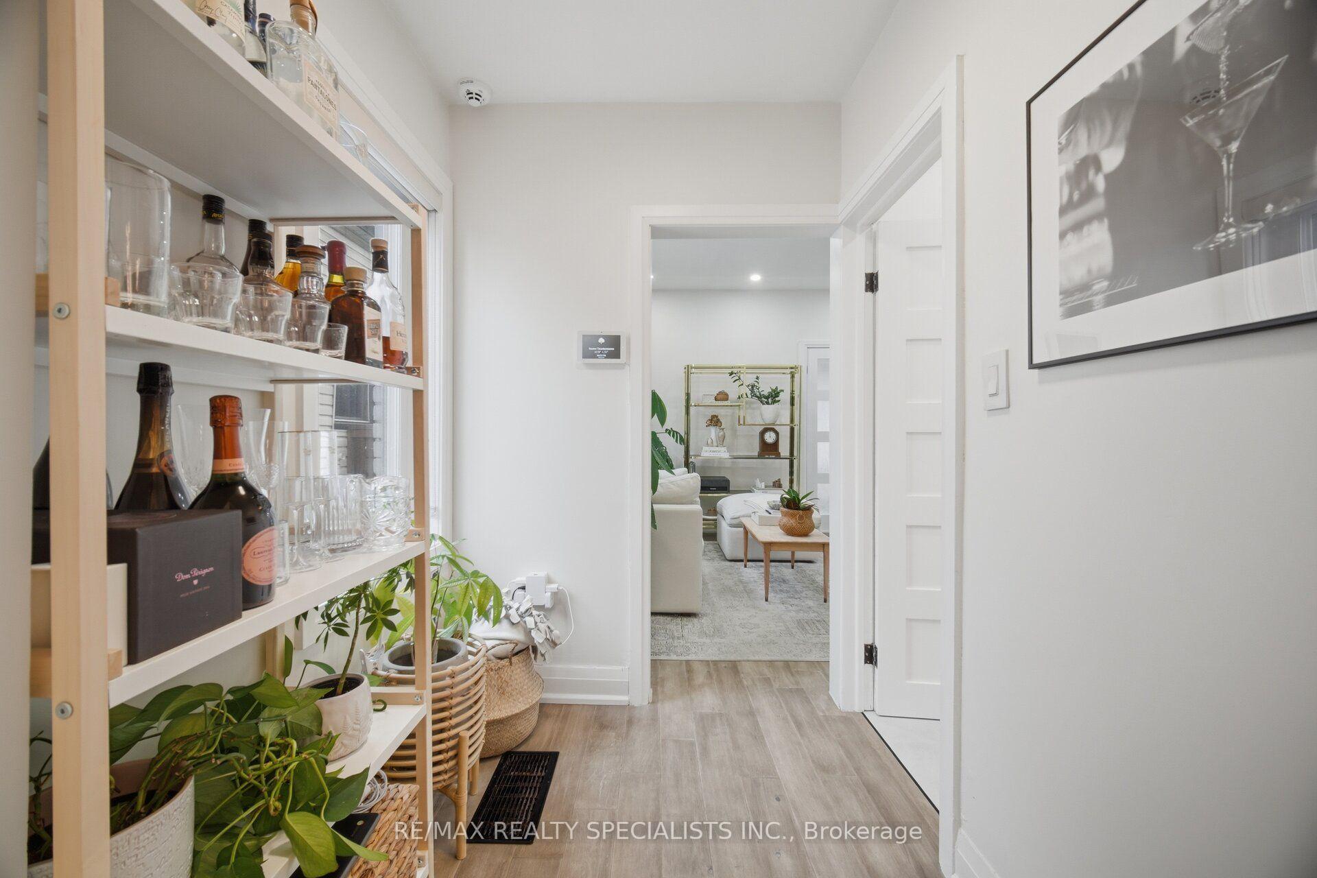 Photo 14 of 146 Campbell Avenue, Hamilton, Crown Point — HOMEH